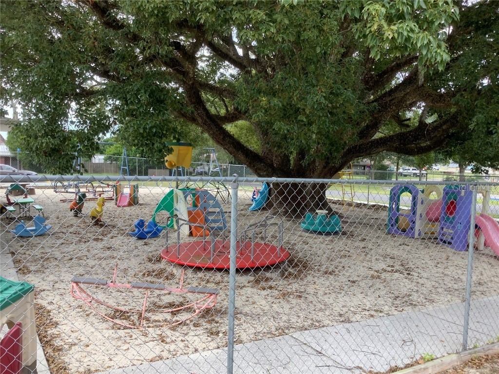 5814 8th St Zephyrhills FL 33542 TB8445750 image7