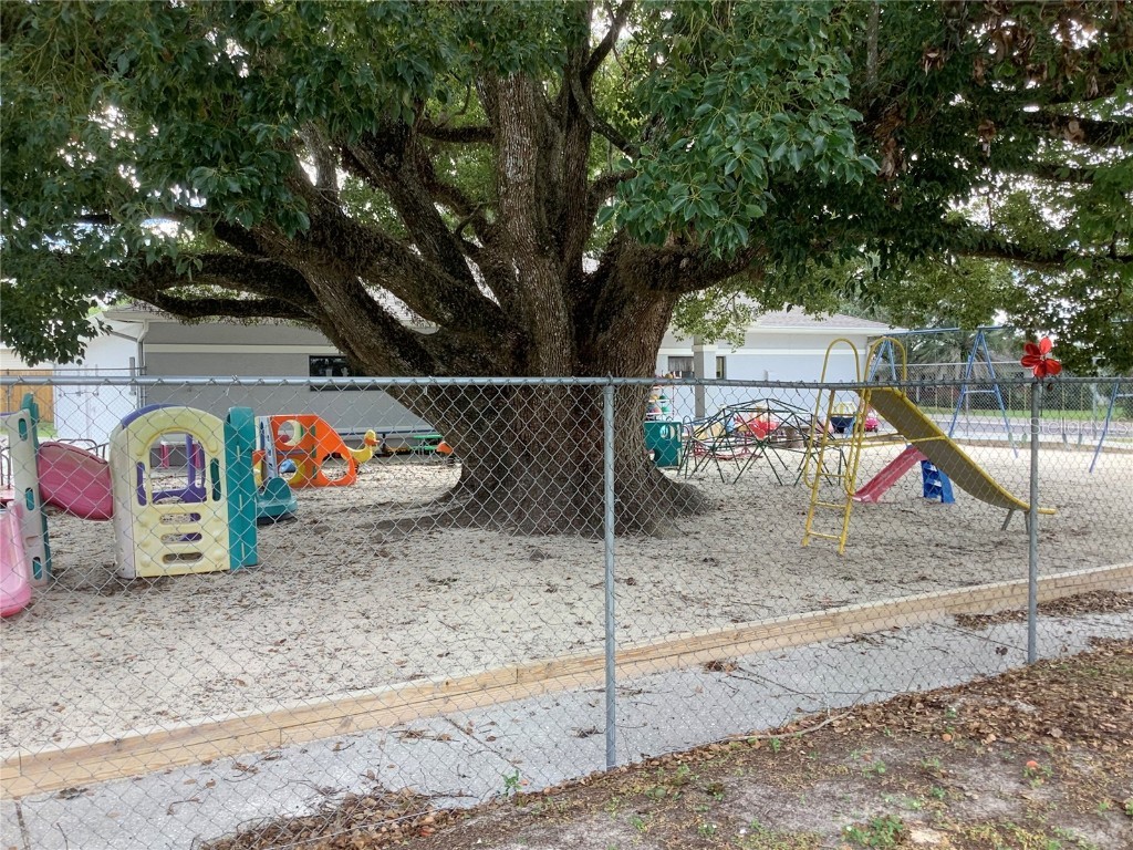 5814 8th St Zephyrhills FL 33542 TB8445750 image8