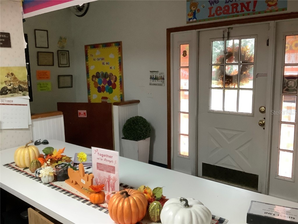 5814 8th St Zephyrhills FL 33542 TB8445750 image9