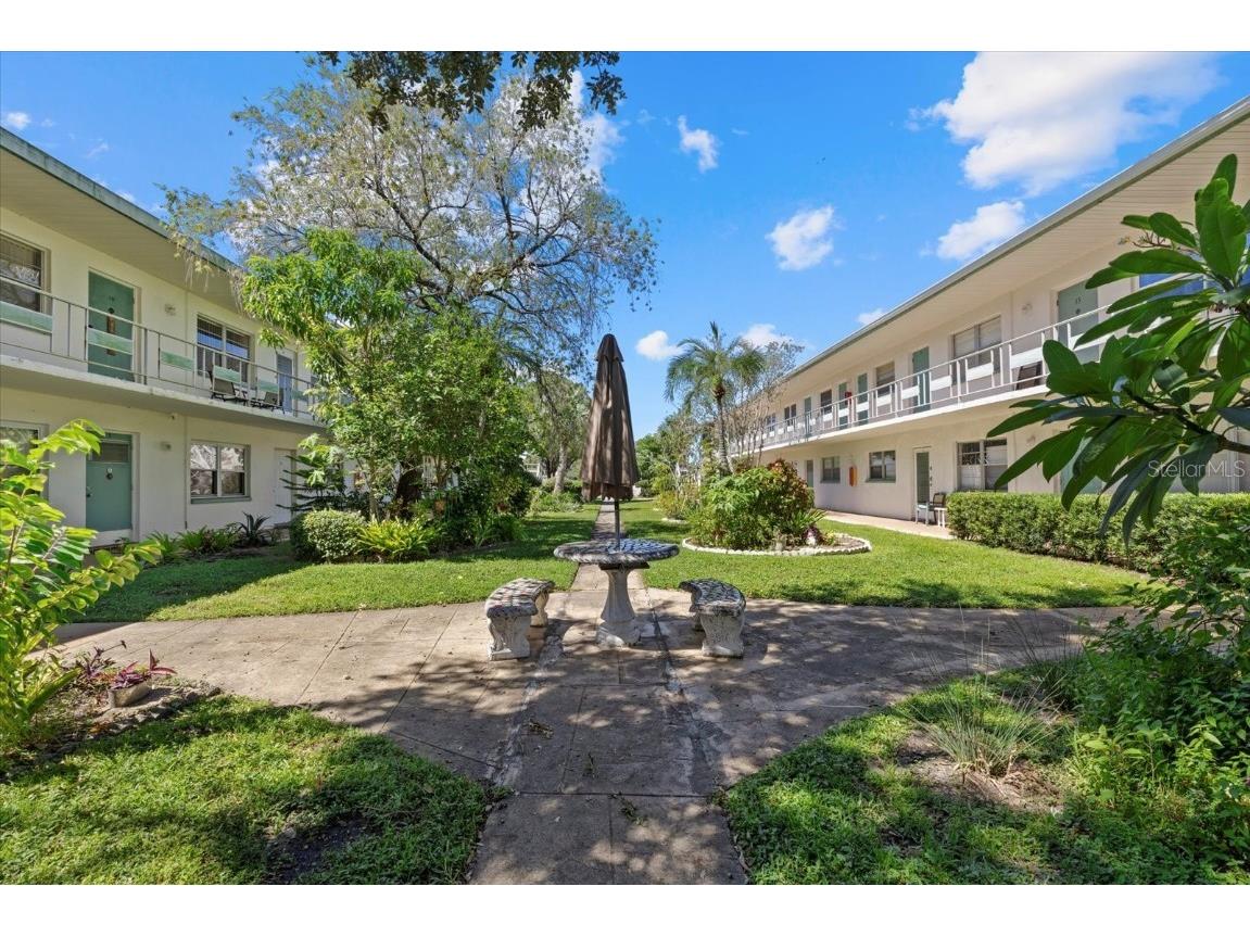 5815 18th Street N #16 Saint Petersburg FL 33714 A4624321 image1