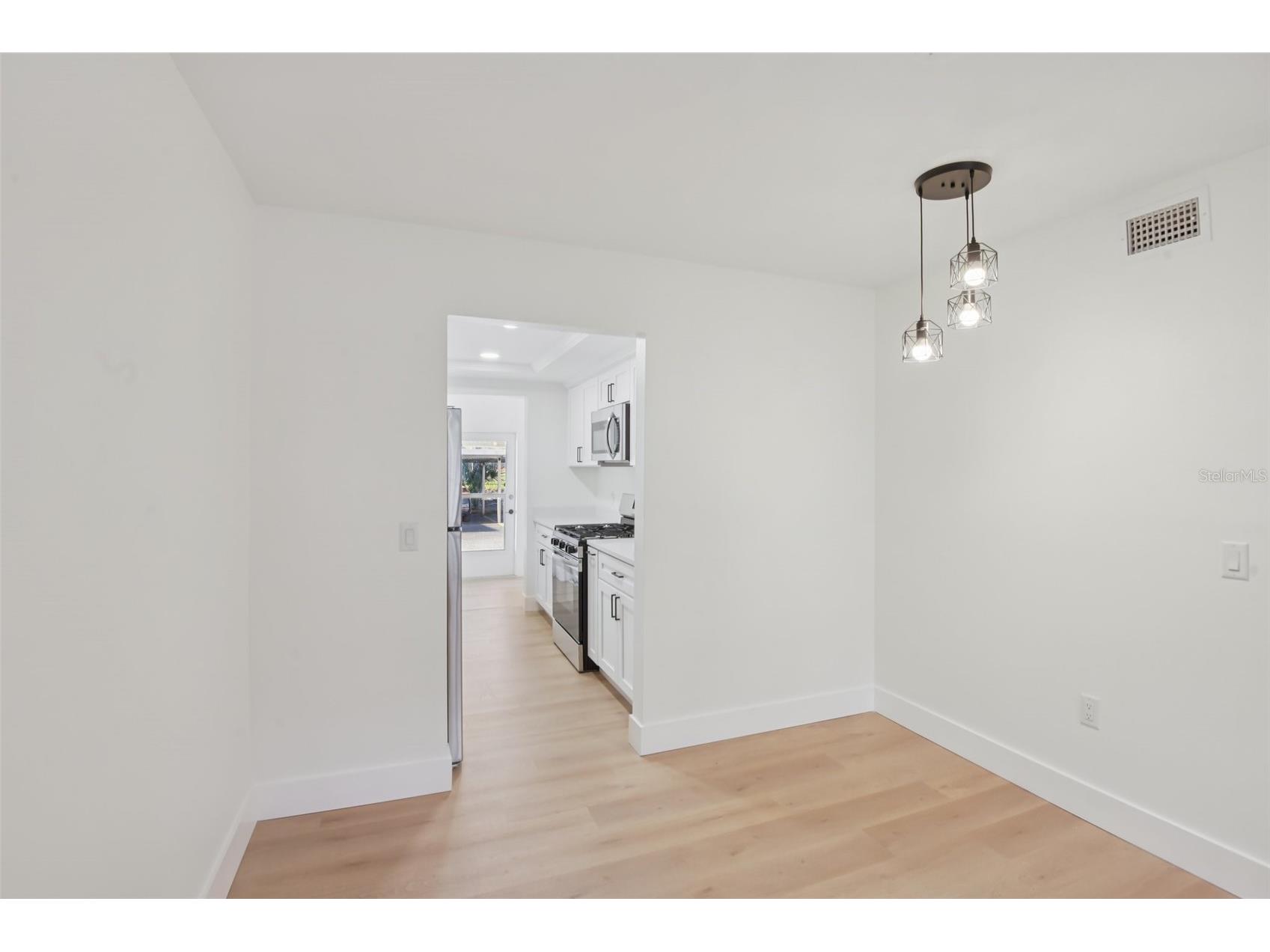 5815 18th Street N #4 Saint Petersburg FL 33714 TB8460667 image18