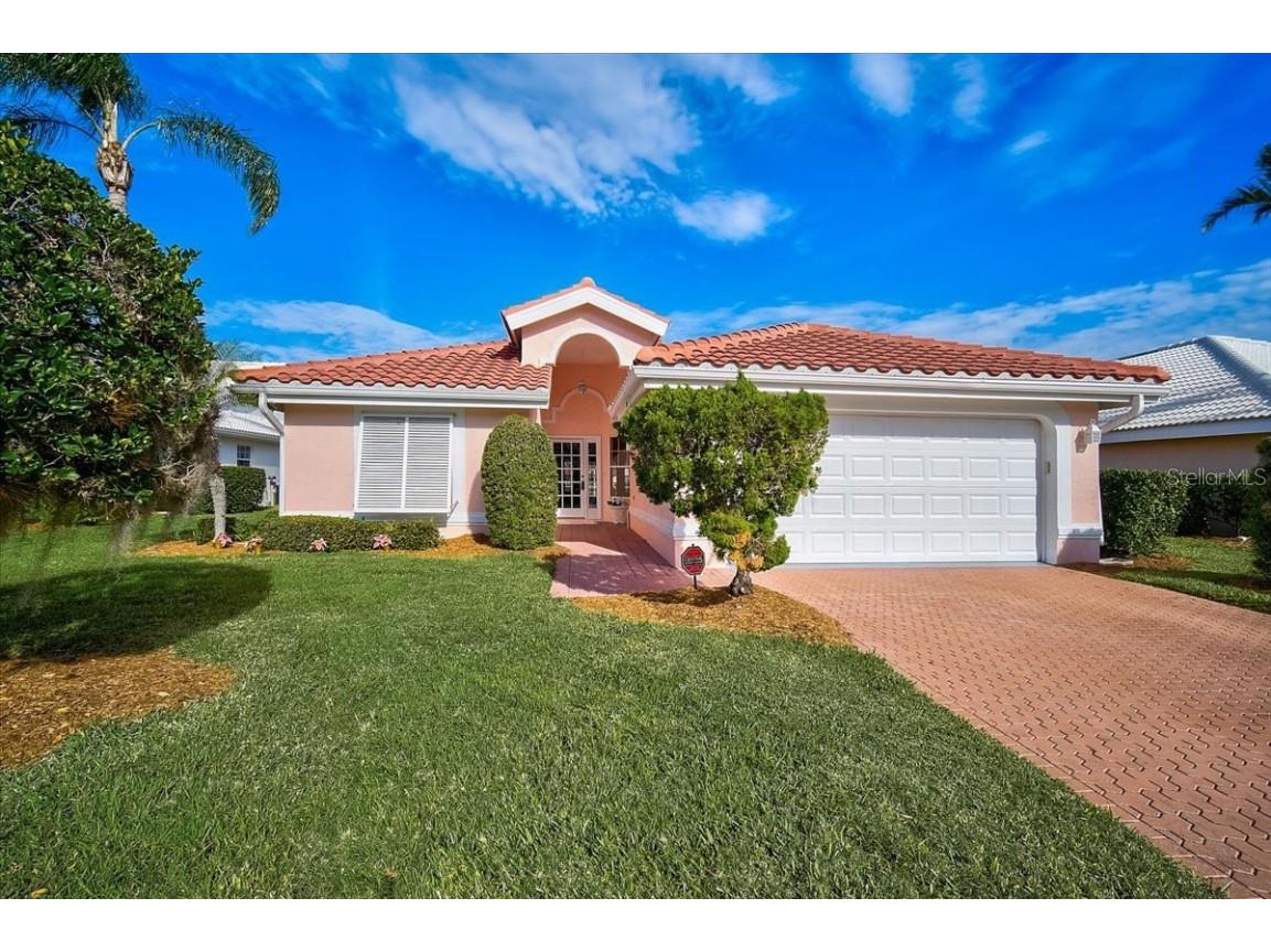 5815 Fairwoods Circle Sarasota FL 34243 A4553889 image1