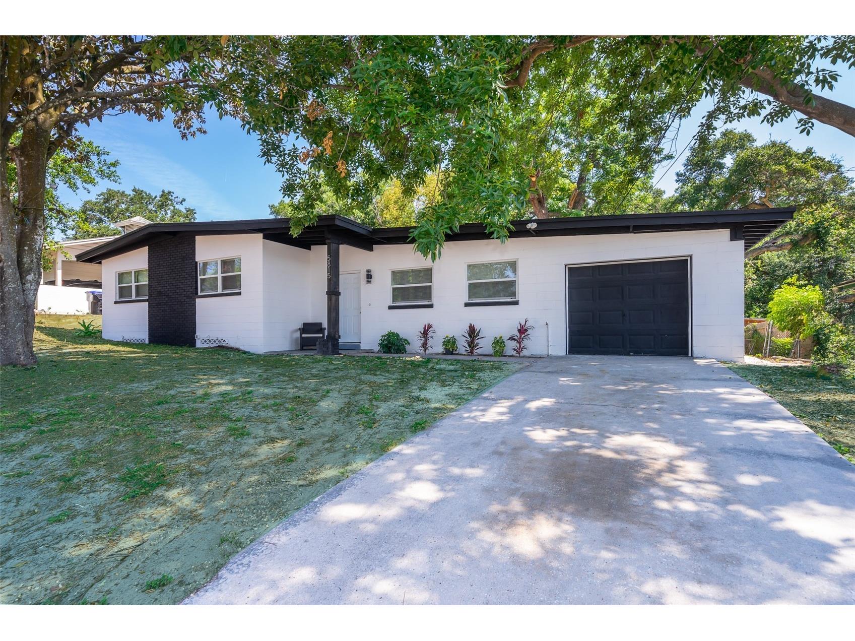 5815 Wolf Road Orlando FL 32808 O6415438 image1