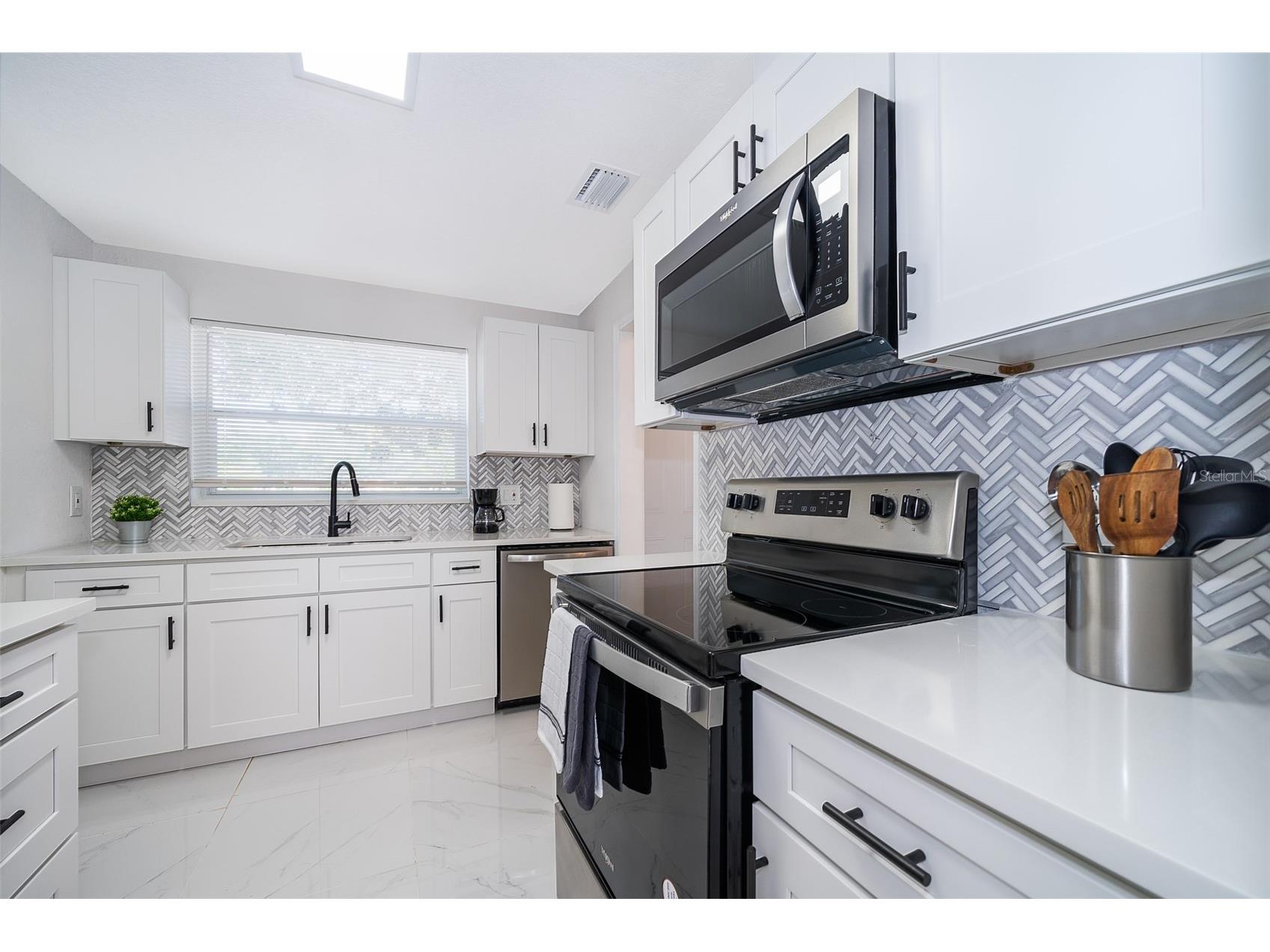 5815 Wolf Road Orlando FL 32808 O6415438 image12