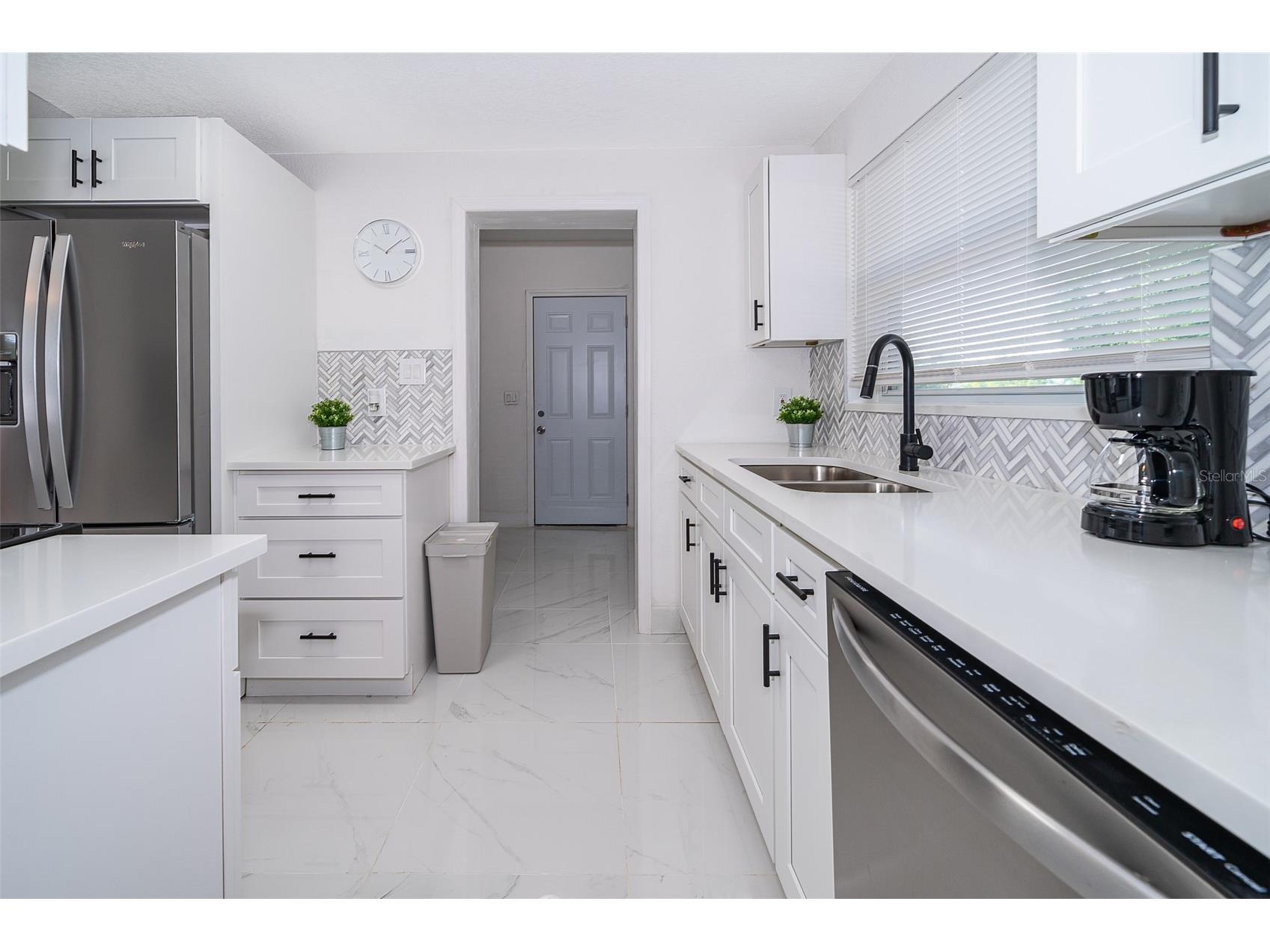 5815 Wolf Road Orlando FL 32808 O6415438 image14