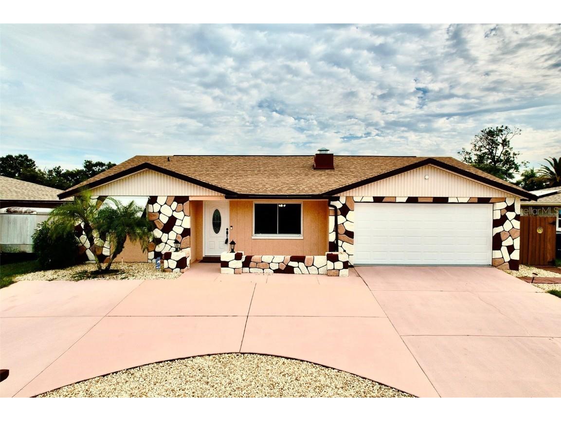 5816 Consuello Drive Holiday FL 34690 TB8303918 image1