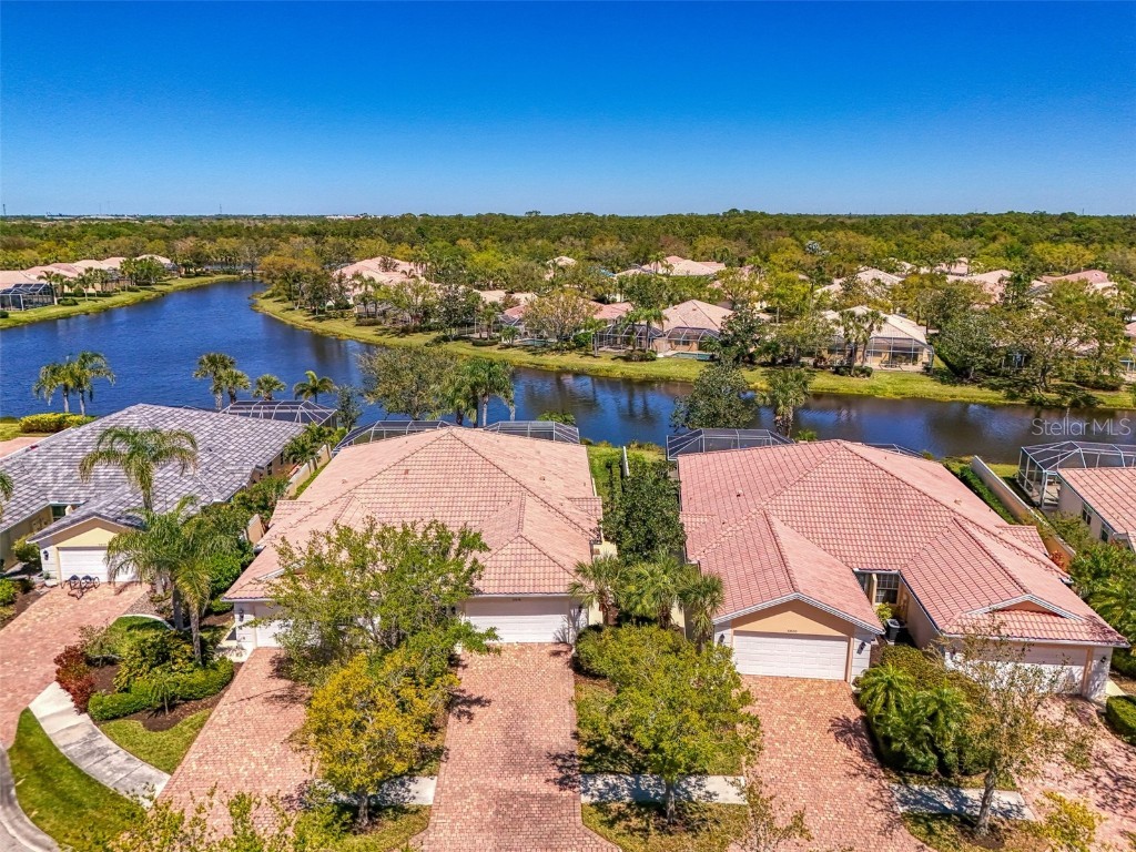 5816 Helicon Place Sarasota FL 34238 A4645754 image1