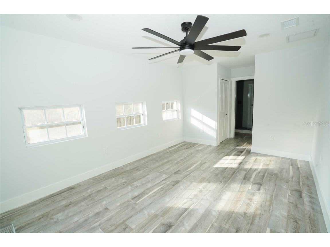 5817 Dartmouth Avenue N Saint Petersburg FL 33710 TB8443726 image11