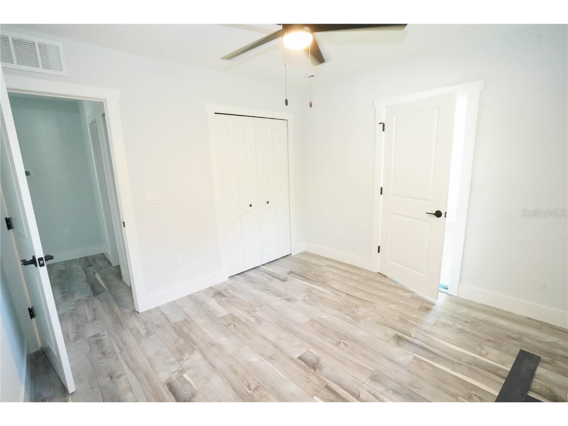 5817 Dartmouth Avenue N Saint Petersburg FL 33710 TB8443726 image19