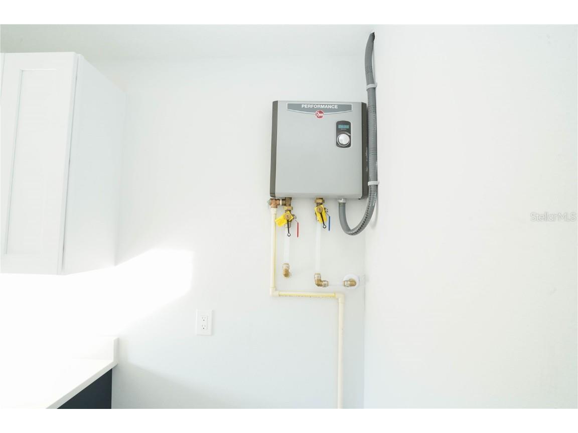 5817 Dartmouth Avenue N Saint Petersburg FL 33710 TB8443726 image23