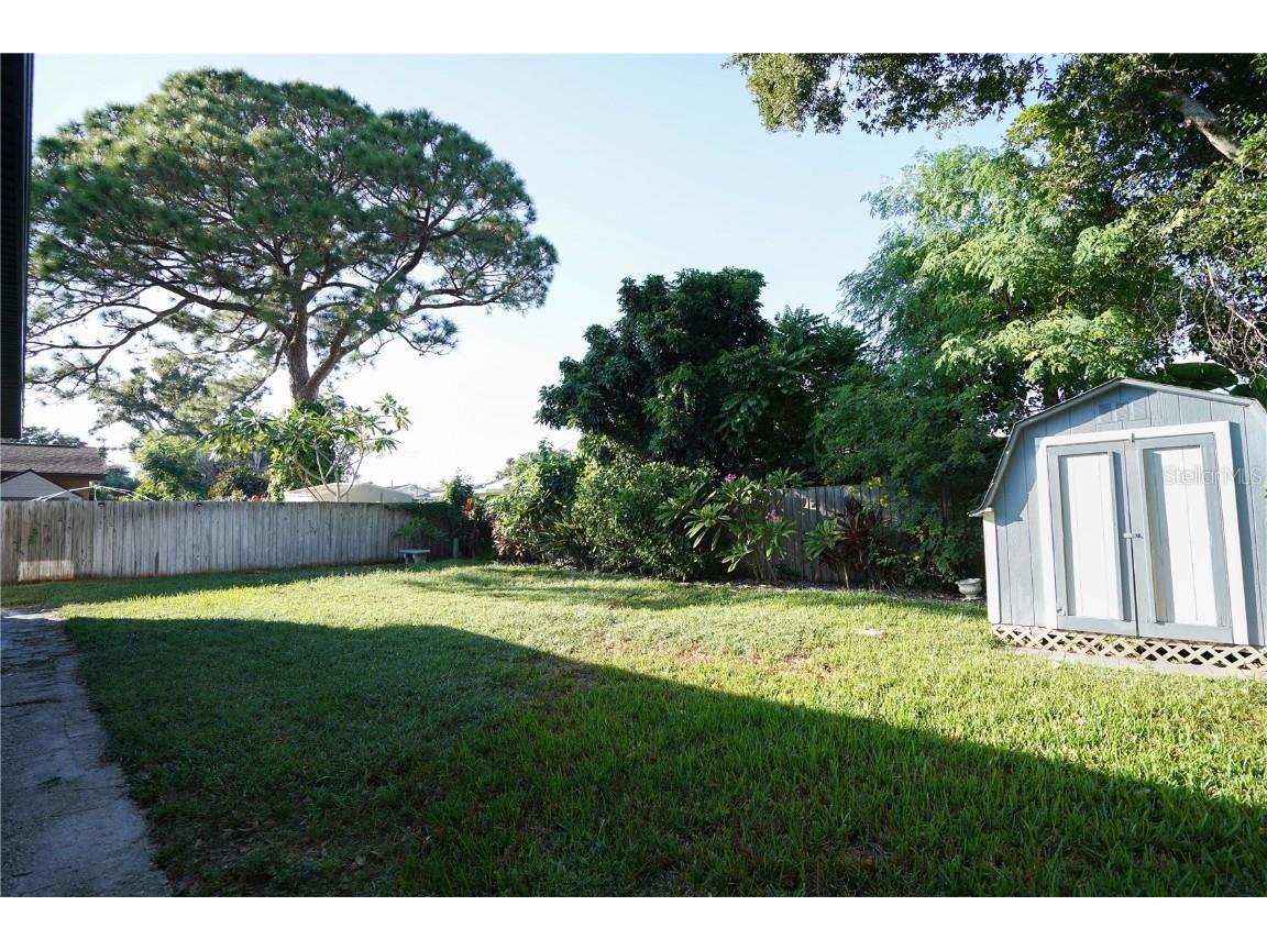 5817 Dartmouth Avenue N Saint Petersburg FL 33710 TB8443726 image27