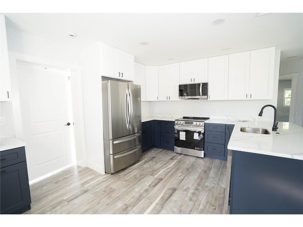 5817 Dartmouth Avenue N Saint Petersburg FL 33710 TB8443726 image3