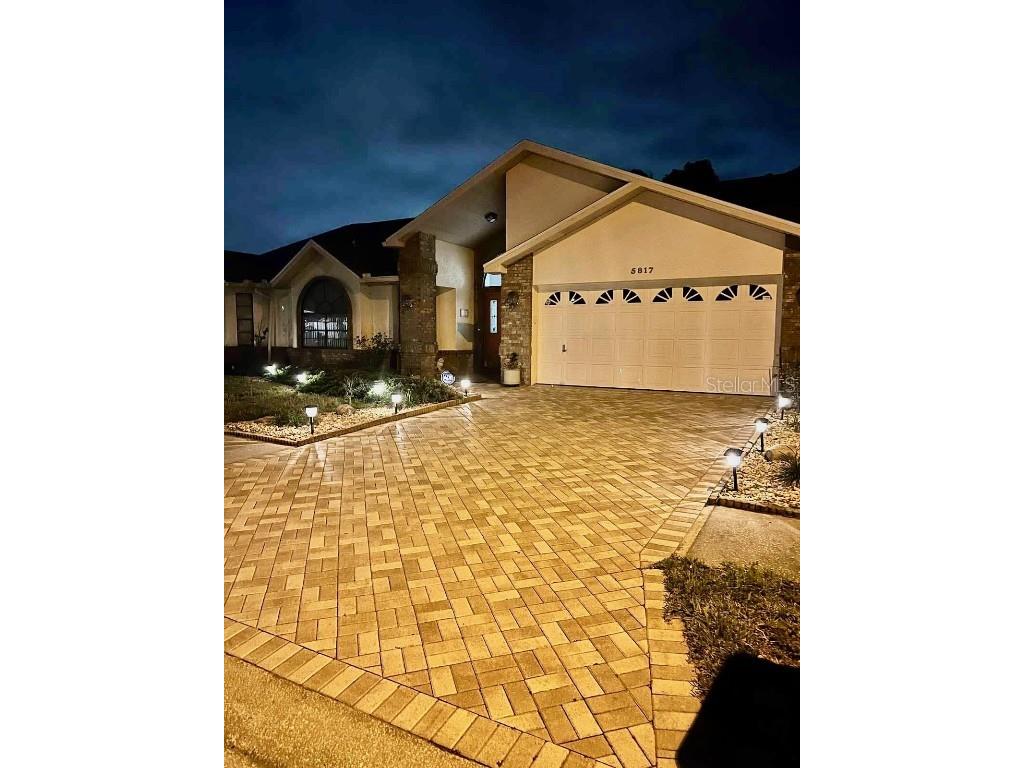 5817 Fall River Dr New Port Richey FL 34655 W7853981 image1