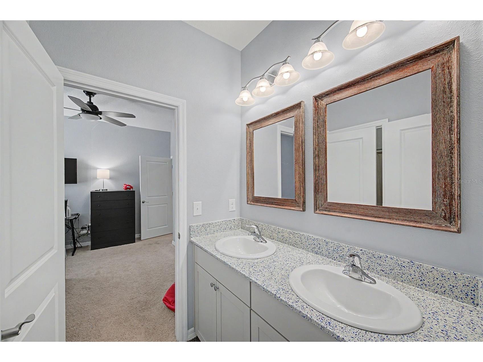 5817 Hevena Court Palmetto FL 34221 TB8505625 image40