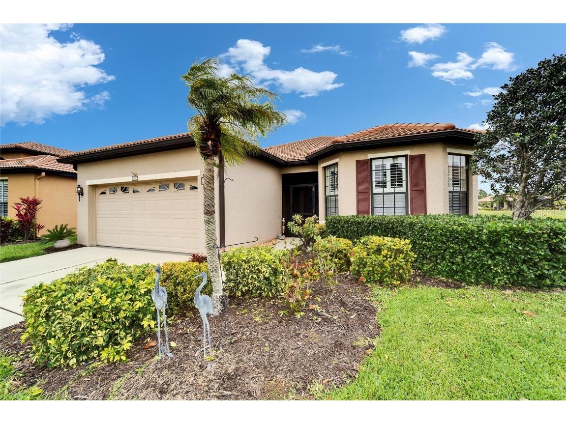 5817 Hidden Falls Lane Apollo Beach FL 33572 TB8359518 image1