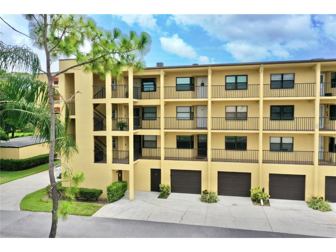 5817 Park Street N #202 Saint Petersburg FL 33709 U8206721 image1