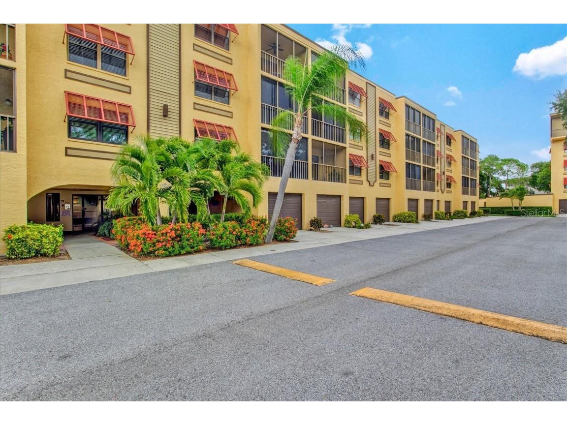 5817 Park Street N #311 Saint Petersburg FL 33709 A4574172 image1