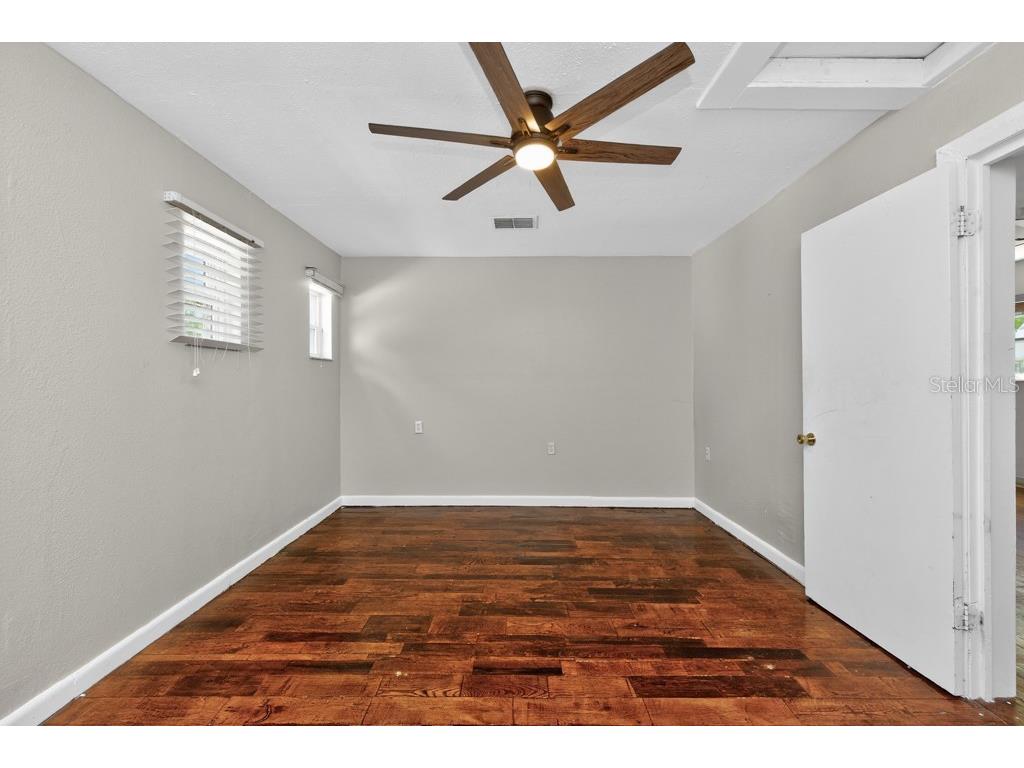 5818 39th Street N Saint Petersburg FL 33714 TB8494524 image13