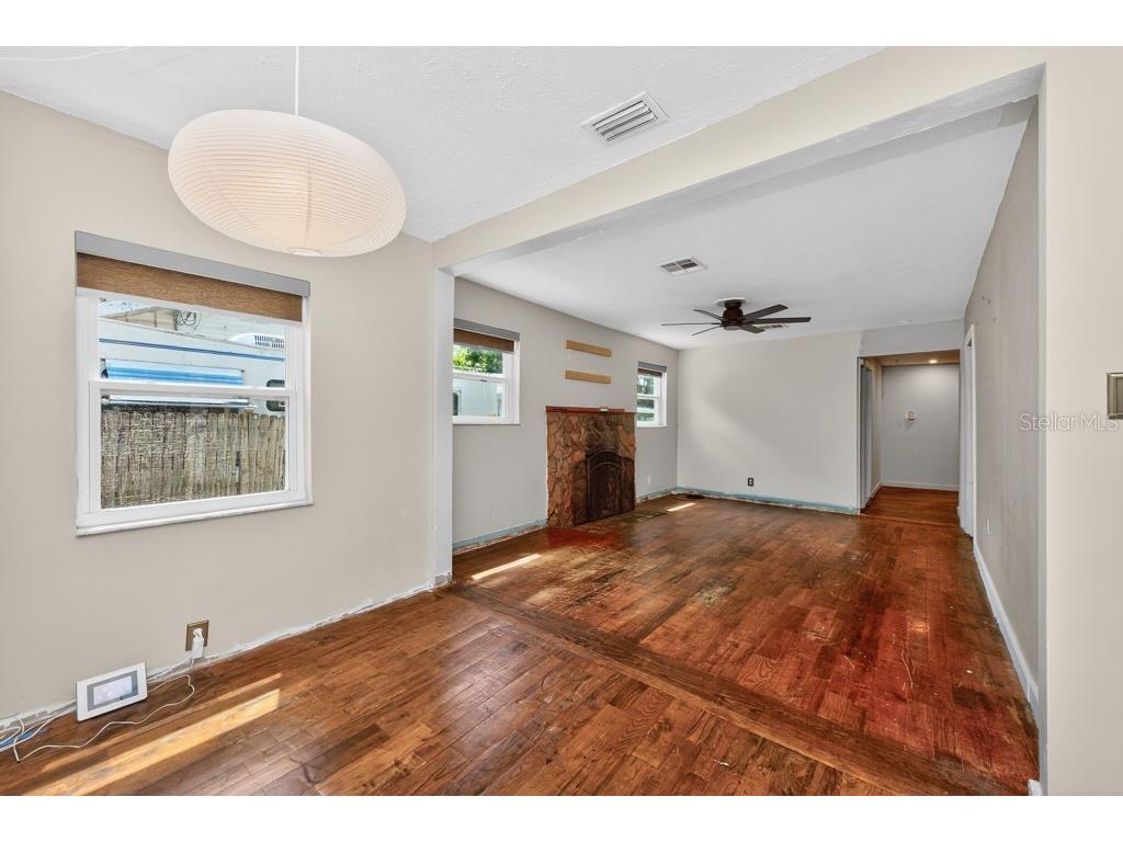 5818 39th Street N Saint Petersburg FL 33714 TB8494524 image4