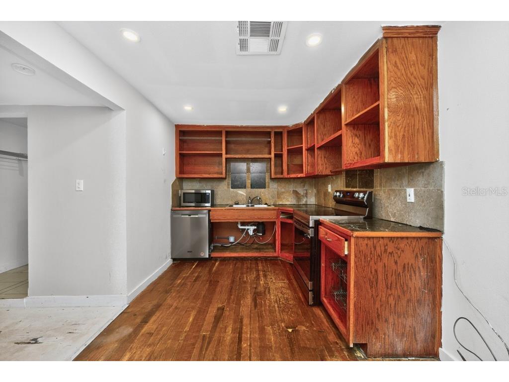 5818 39th Street N Saint Petersburg FL 33714 TB8494524 image7