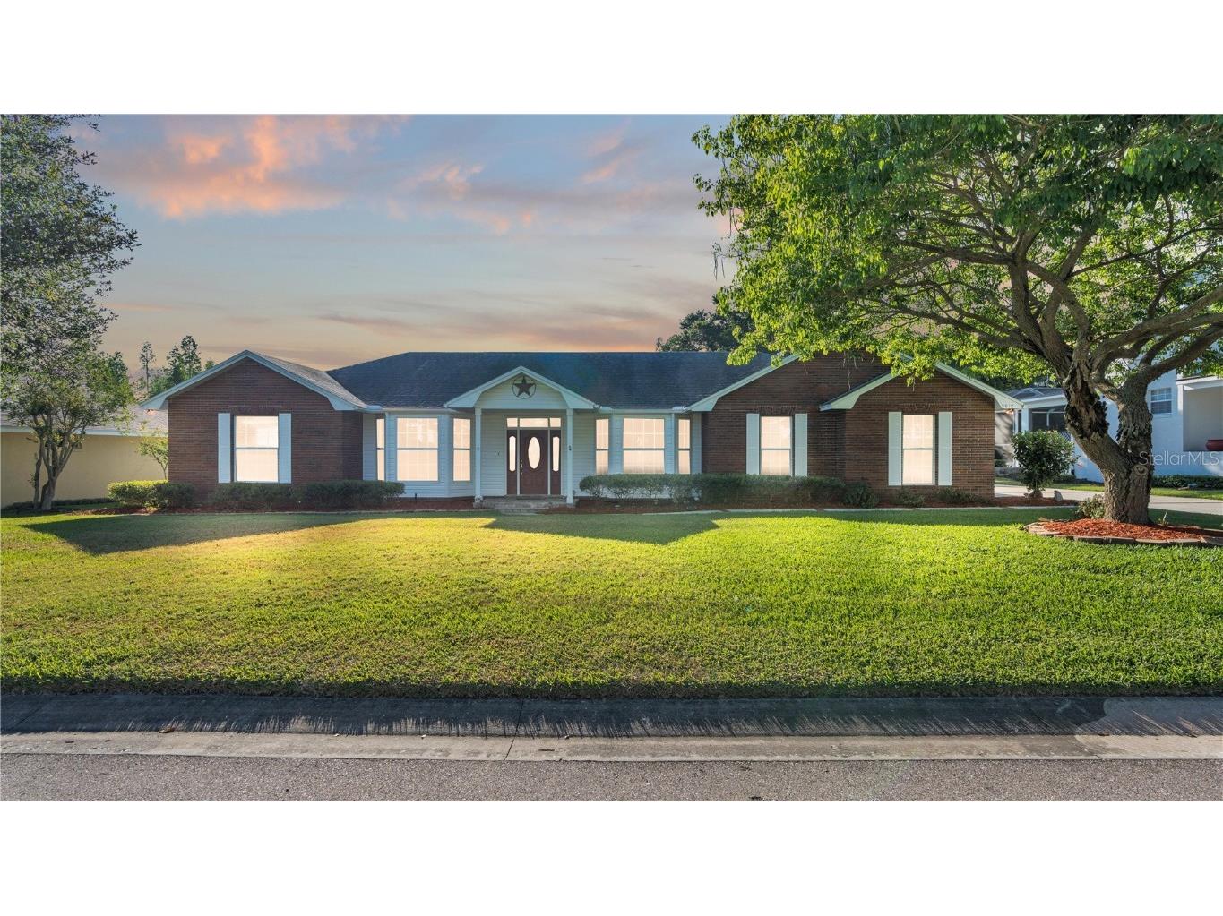 5818 Coveview Drive E Lakeland FL 33813 - Scott Lake T3521512 image1