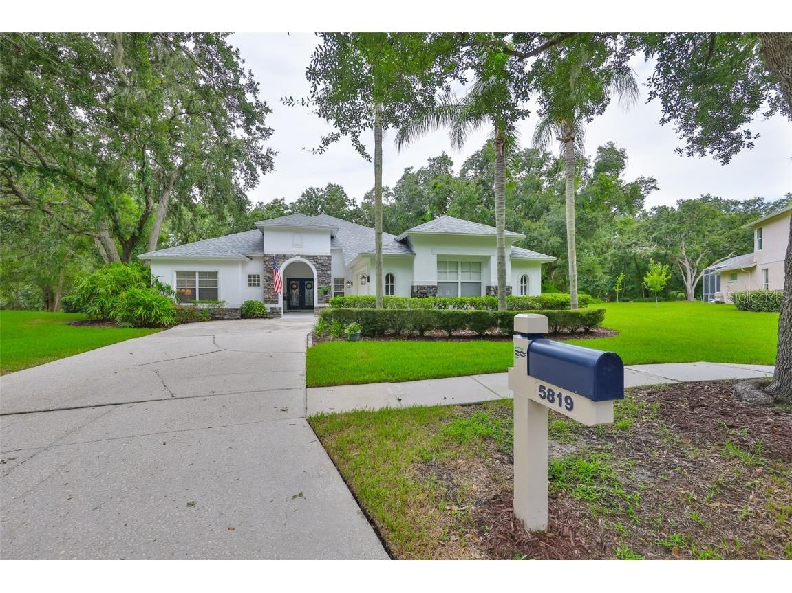 5819 Bent Grass Drive Valrico FL 33596 TB8410550 image2