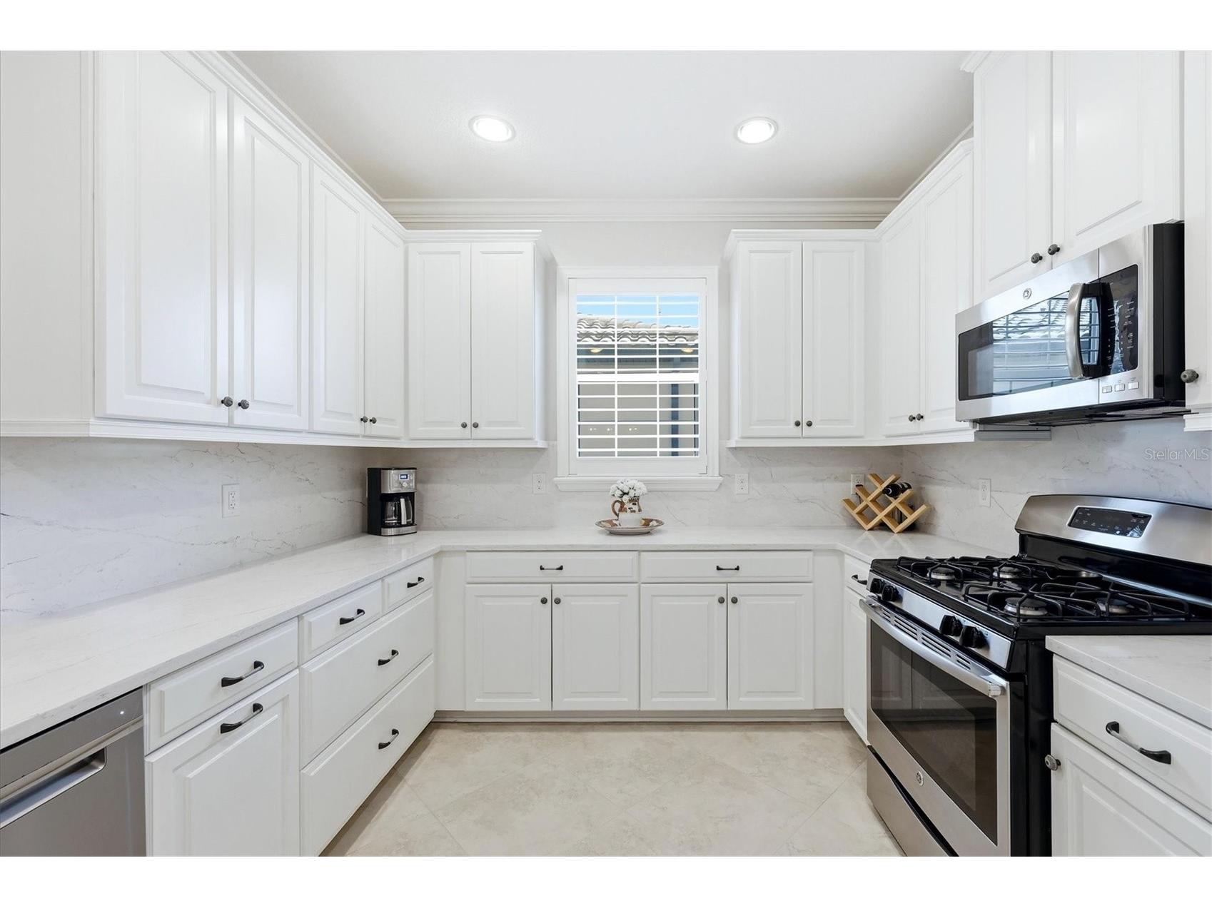 5819 Cavano Drive Sarasota FL 34231 A4691752 image18