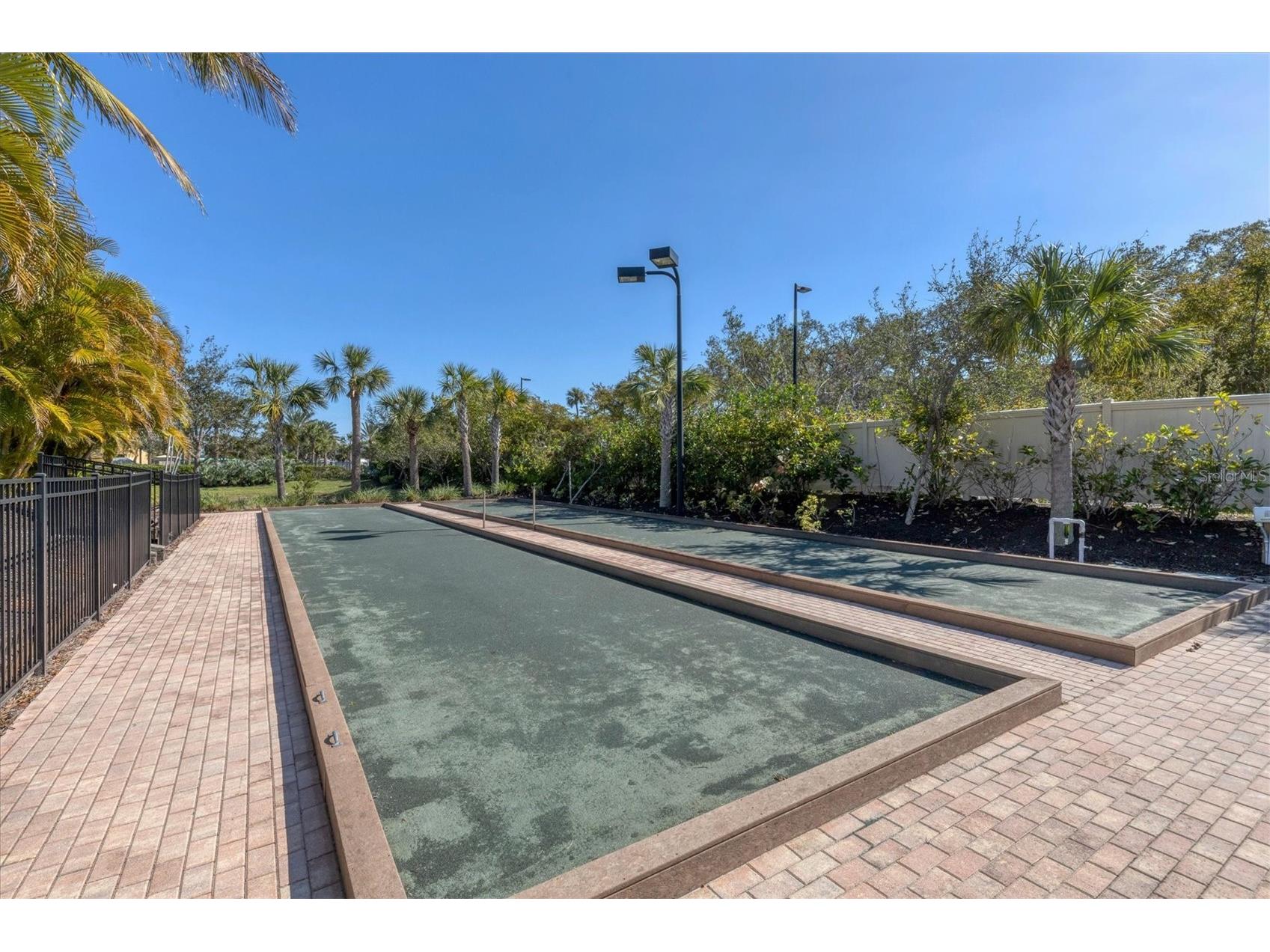 5819 Cavano Drive Sarasota FL 34231 A4691752 image63