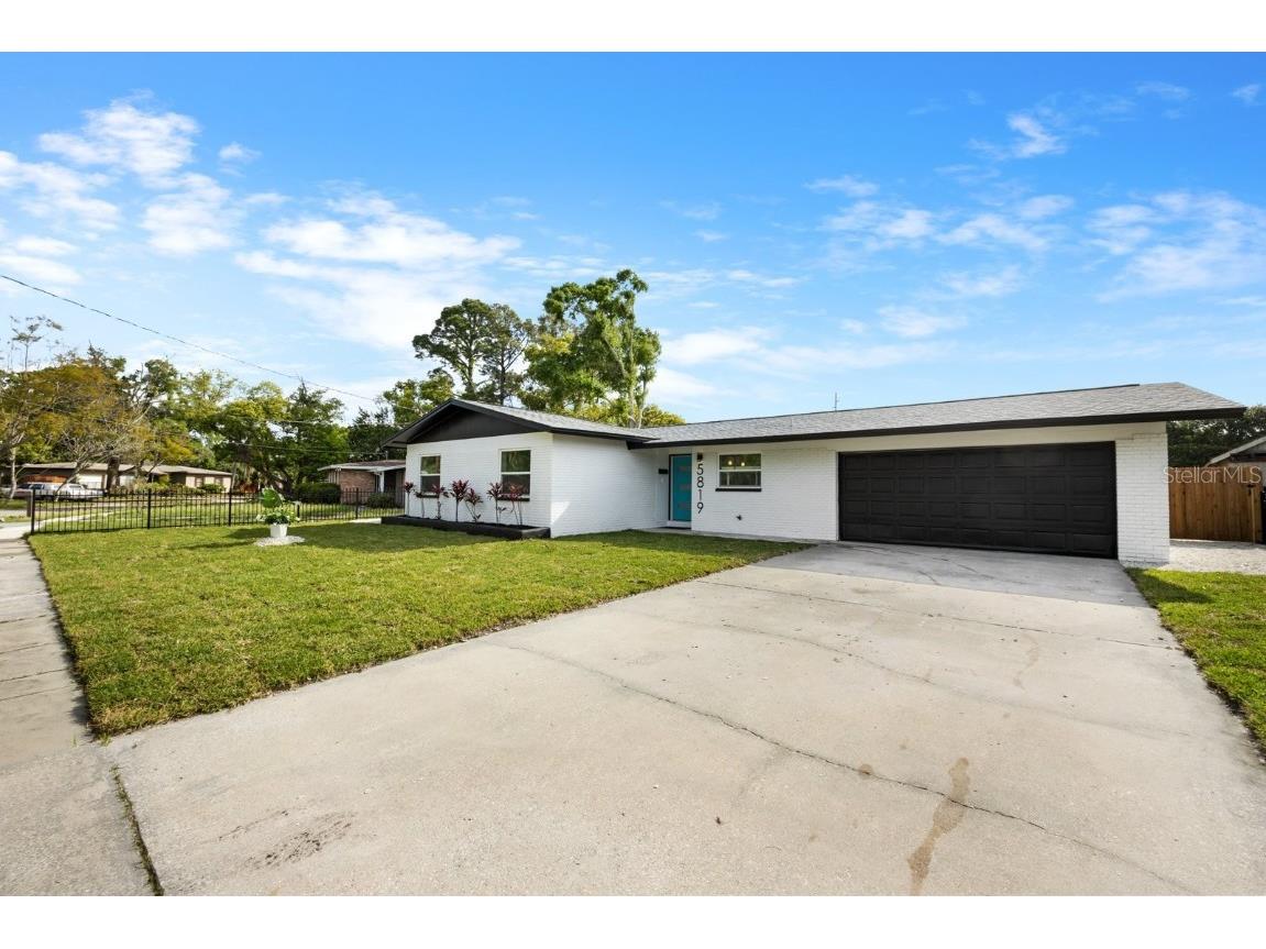 5819 Liverpool Drive Tampa FL 33615 U8237268 image1