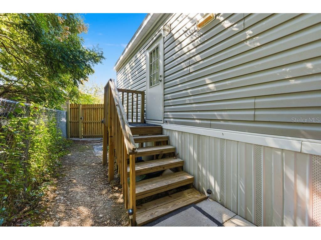 5819 Sunshine Park Drive New Port Richey FL 34652 W7880416 image8