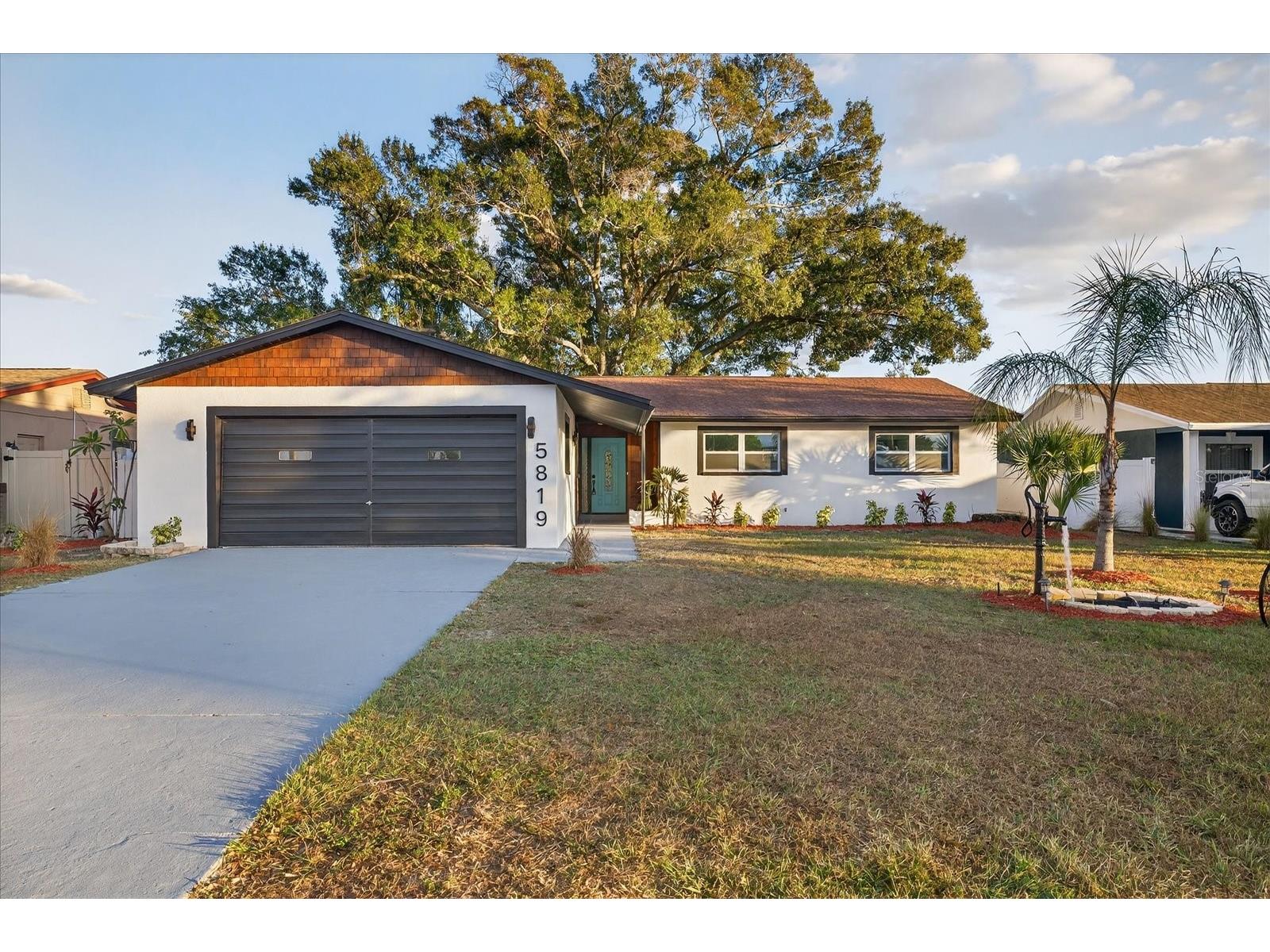 5819 Tampa Shores Boulevard Tampa FL 33615 TB8452483 image1