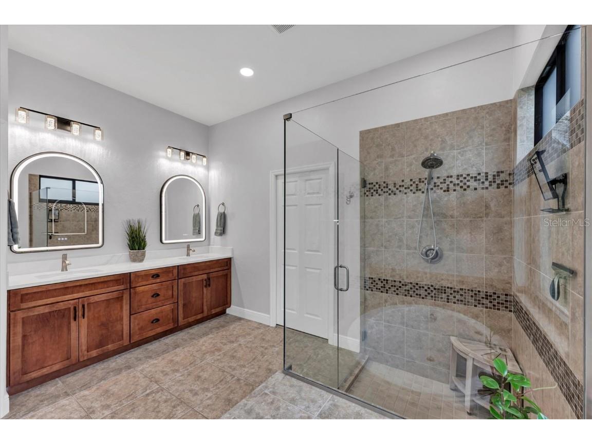 5819 Title Row Drive Bradenton FL 34210 A4665798 image34