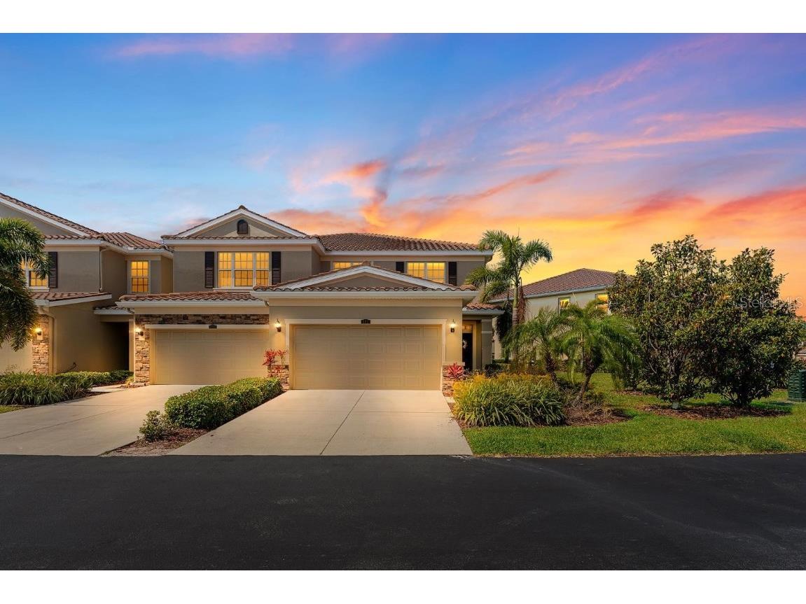 582 53rd Avenue N Saint Petersburg FL 33703 TB8377886 image1