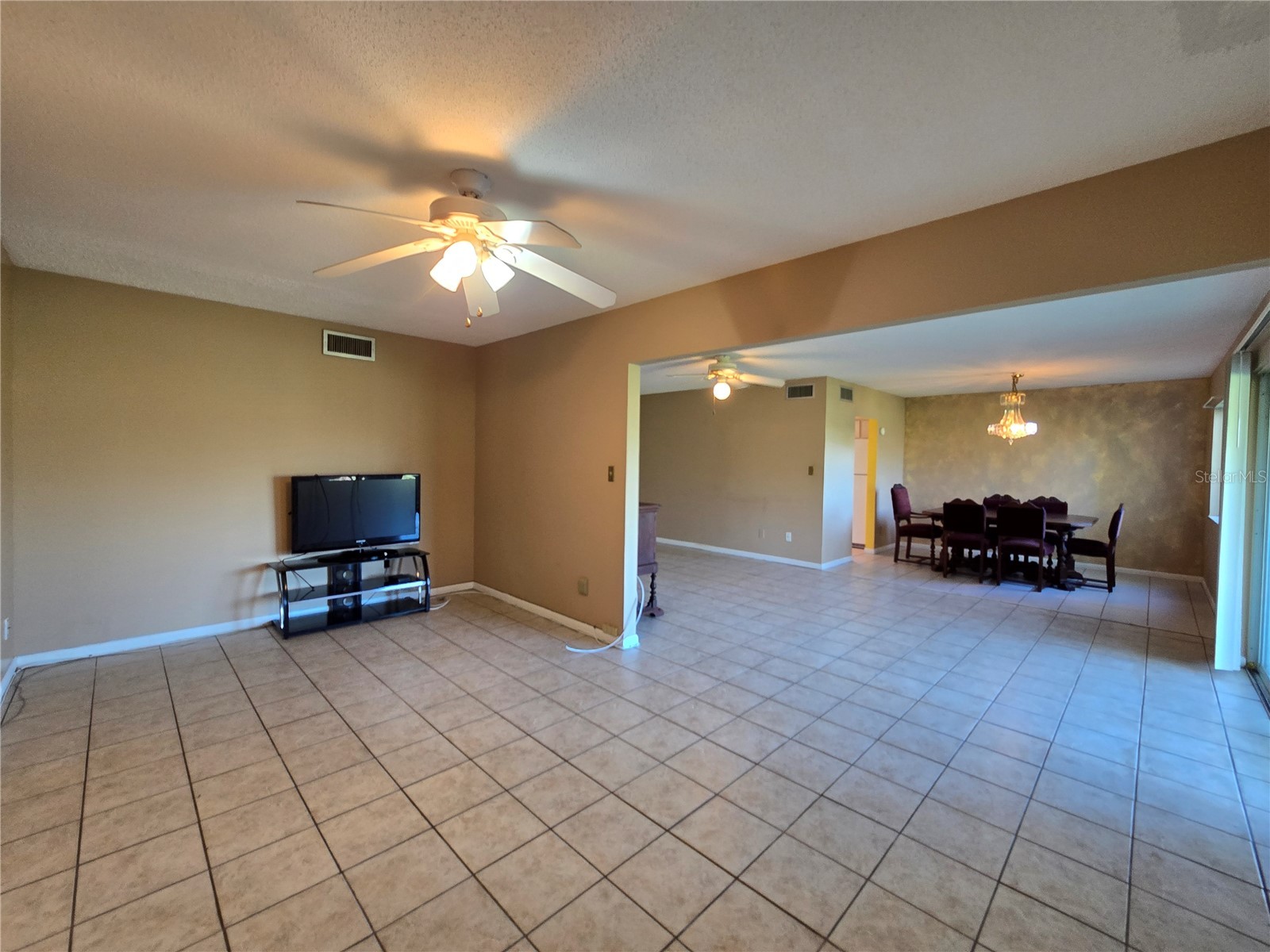 582 Fairways Circle #A Ocala FL 34472 OM721571 image6