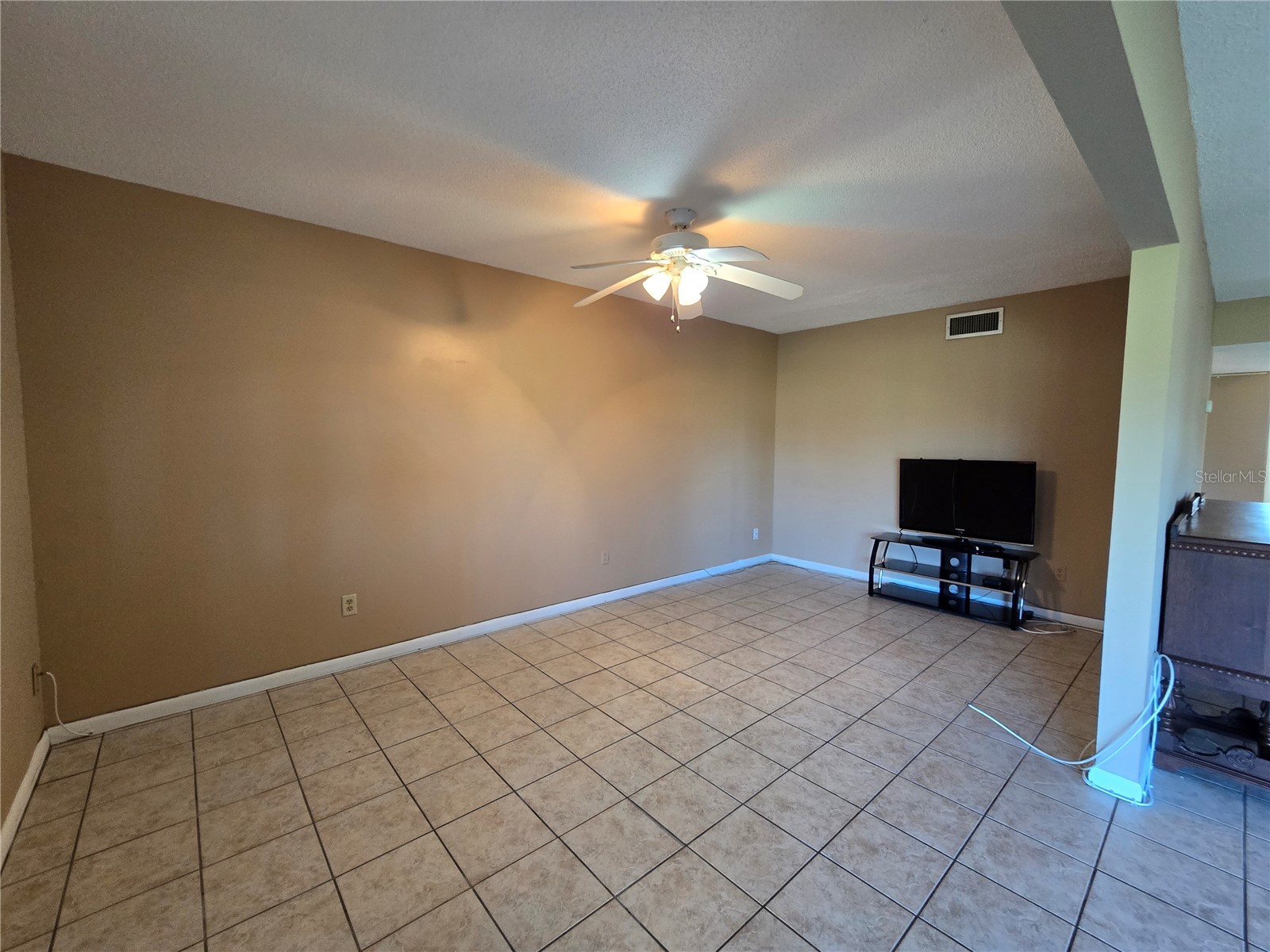582 Fairways Circle #A Ocala FL 34472 OM721571 image8