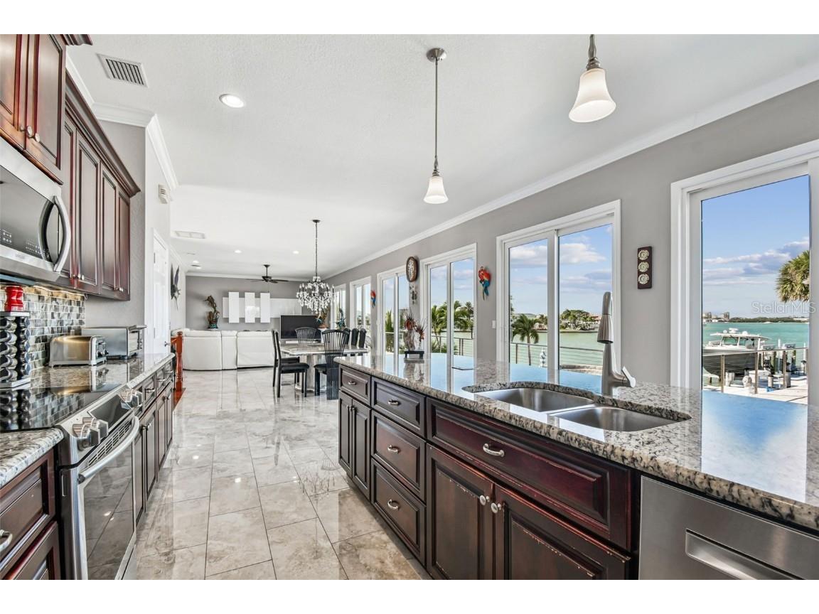 582 Johns Pass Avenue Madeira Beach FL 33708 TB8443266 image25