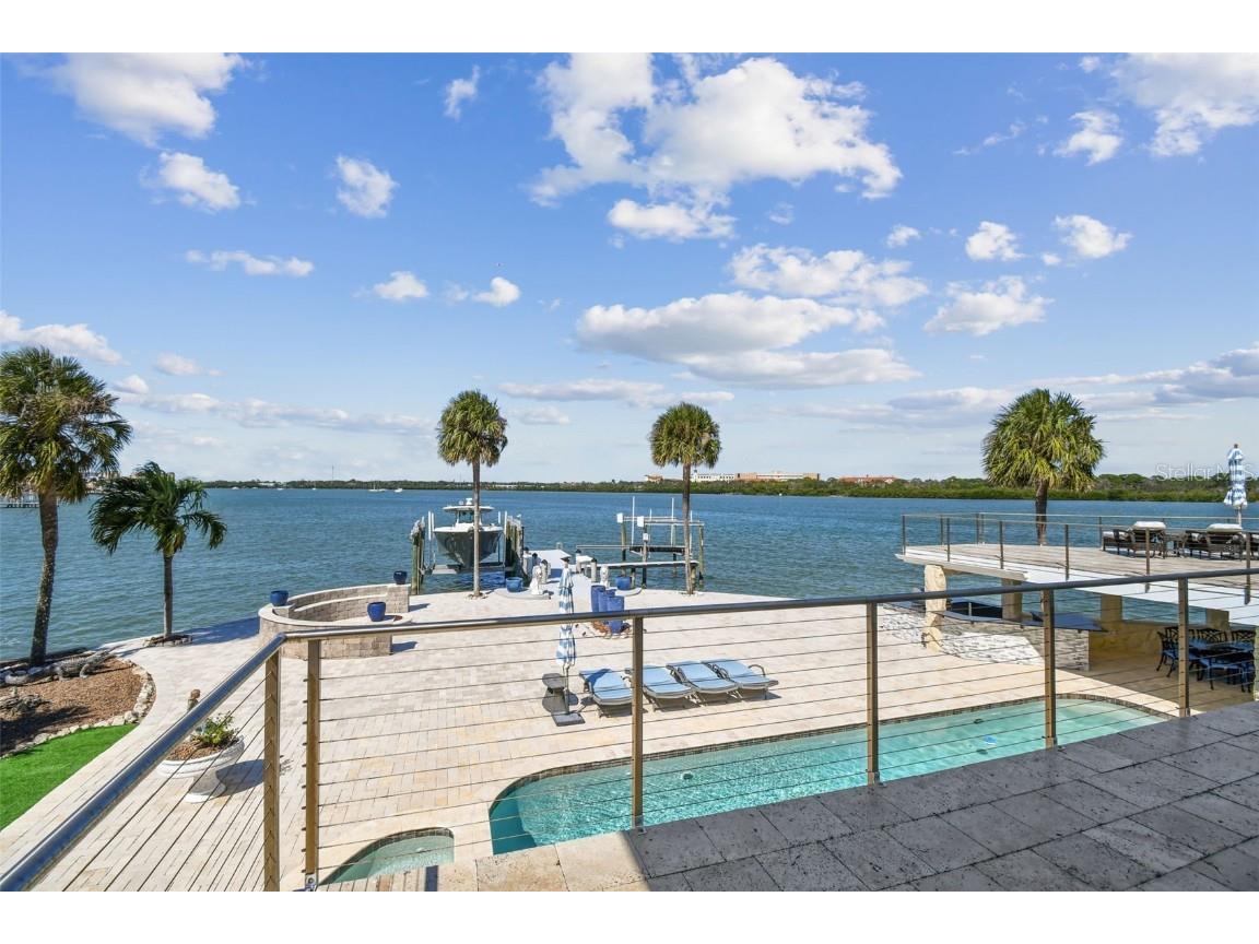 582 Johns Pass Avenue Madeira Beach FL 33708 TB8443266 image5