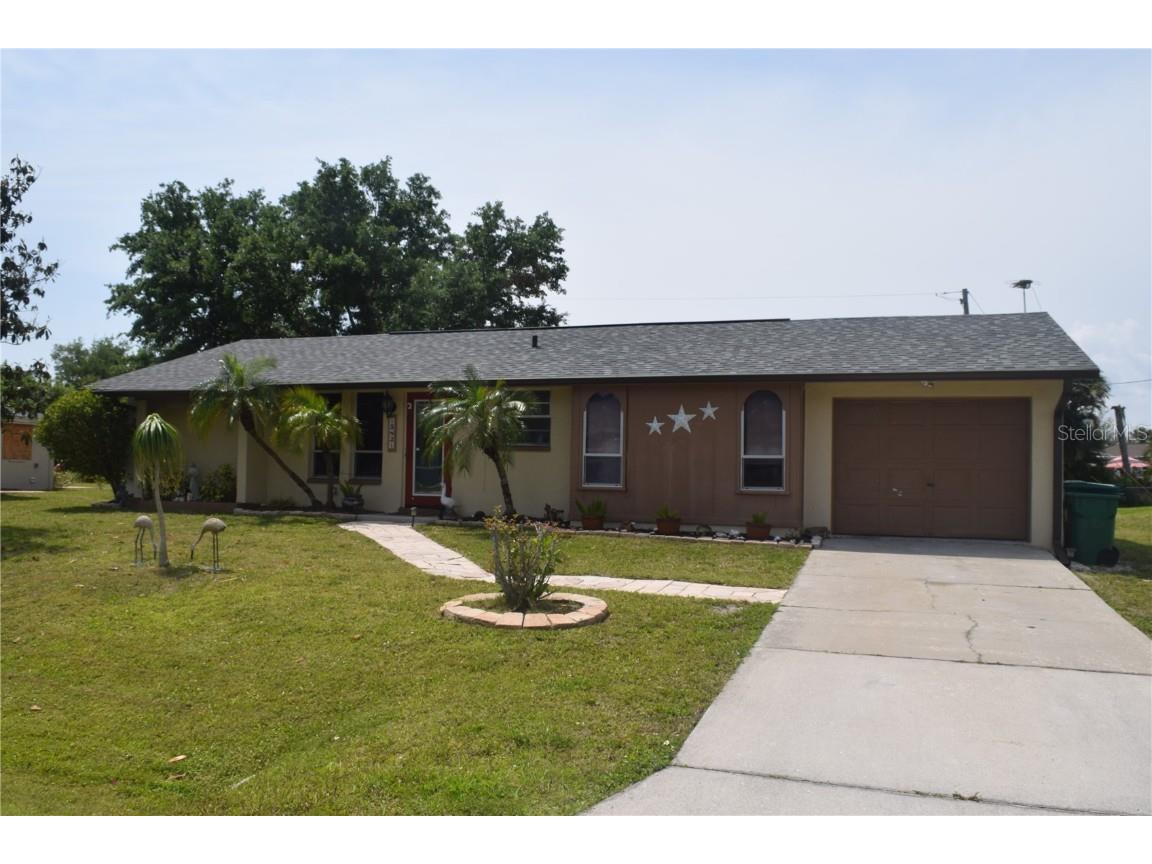 582 Ridgewood Street NW Port Charlotte FL 33952 C7490411 image1