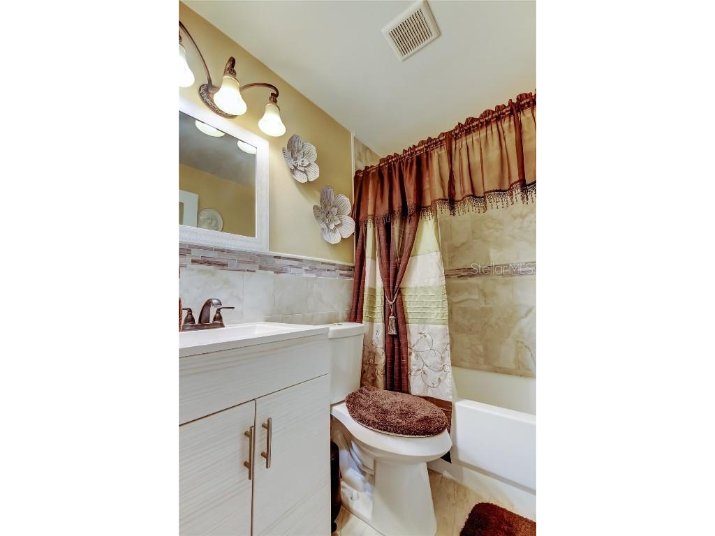 5820 43rd Terrace N #1406 Saint Petersburg FL 33709 V4941459 image19