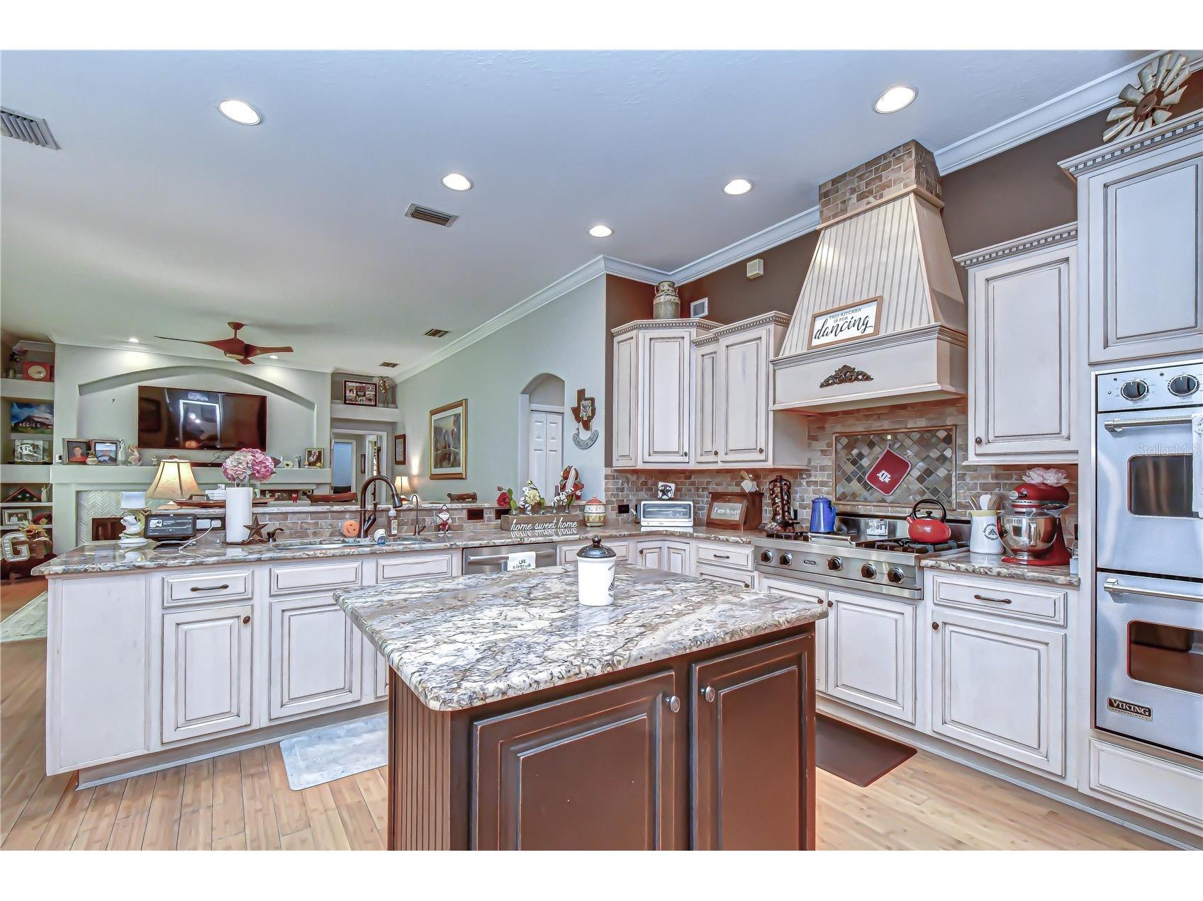 5820 Audubon Manor Boulevard Lithia FL 33547 TB8500389 image11