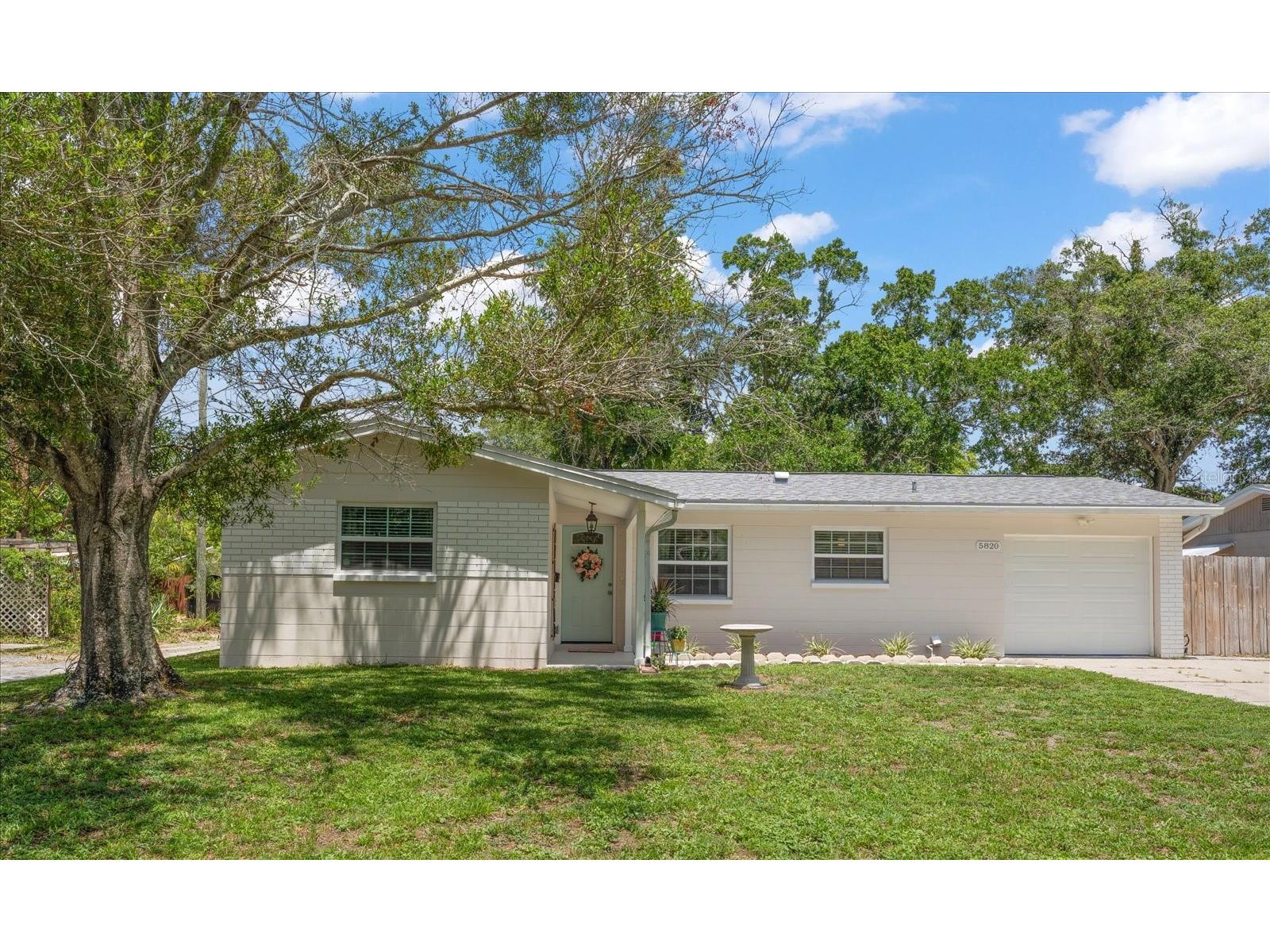 5820 Commonwealth Avenue N Saint Petersburg FL 33703 TB8528881 image1