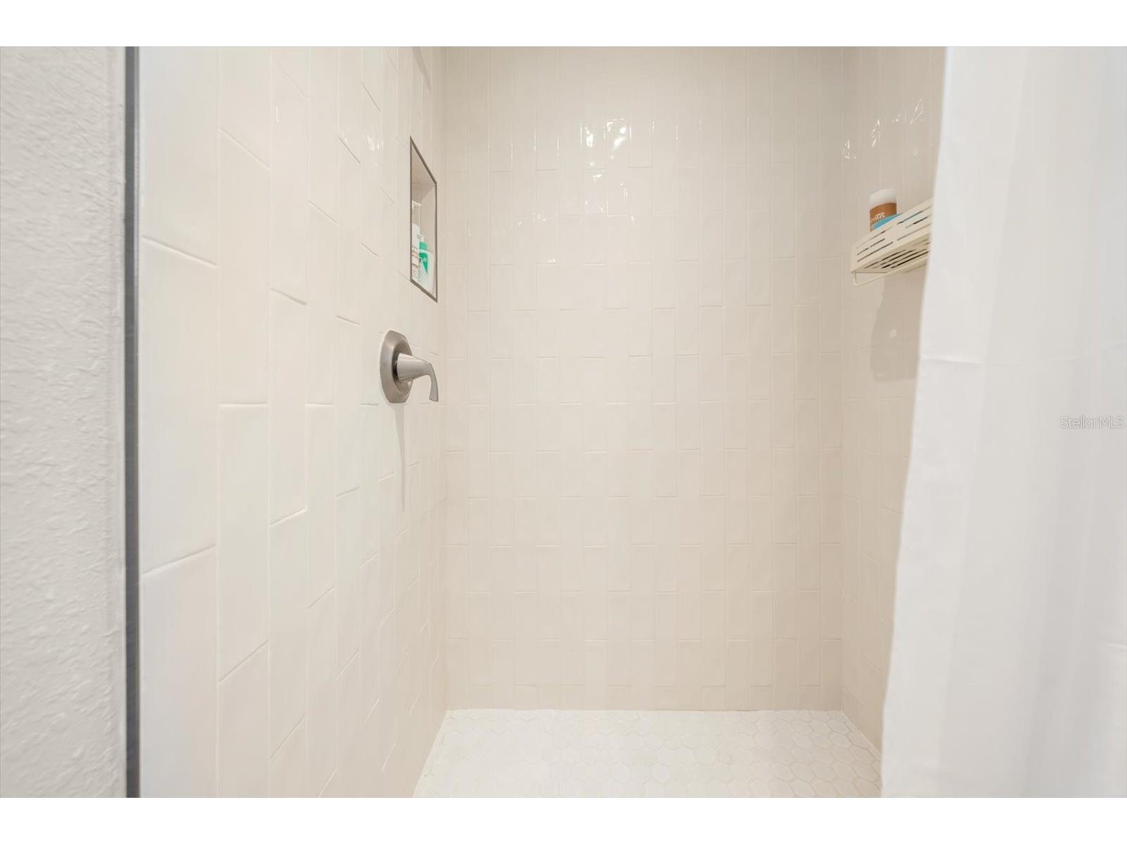 5820 Commonwealth Avenue N Saint Petersburg FL 33703 TB8528881 image18