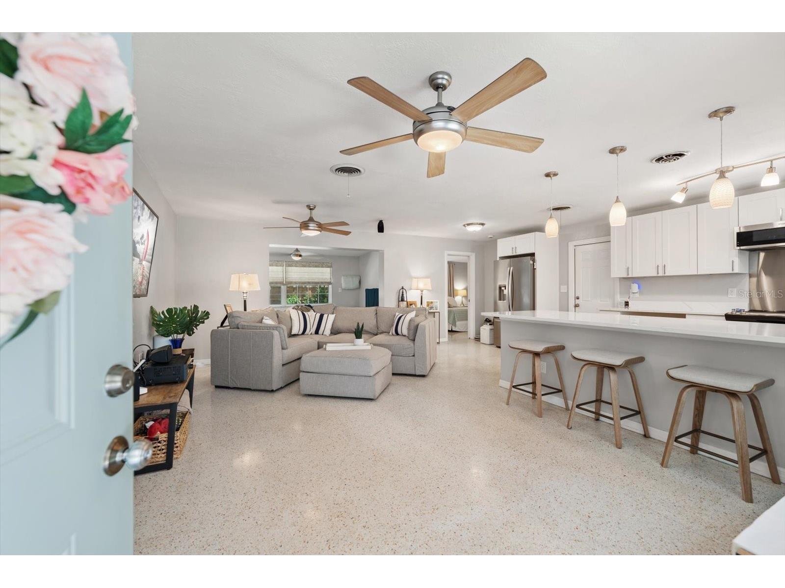 5820 Commonwealth Avenue N Saint Petersburg FL 33703 TB8528881 image4