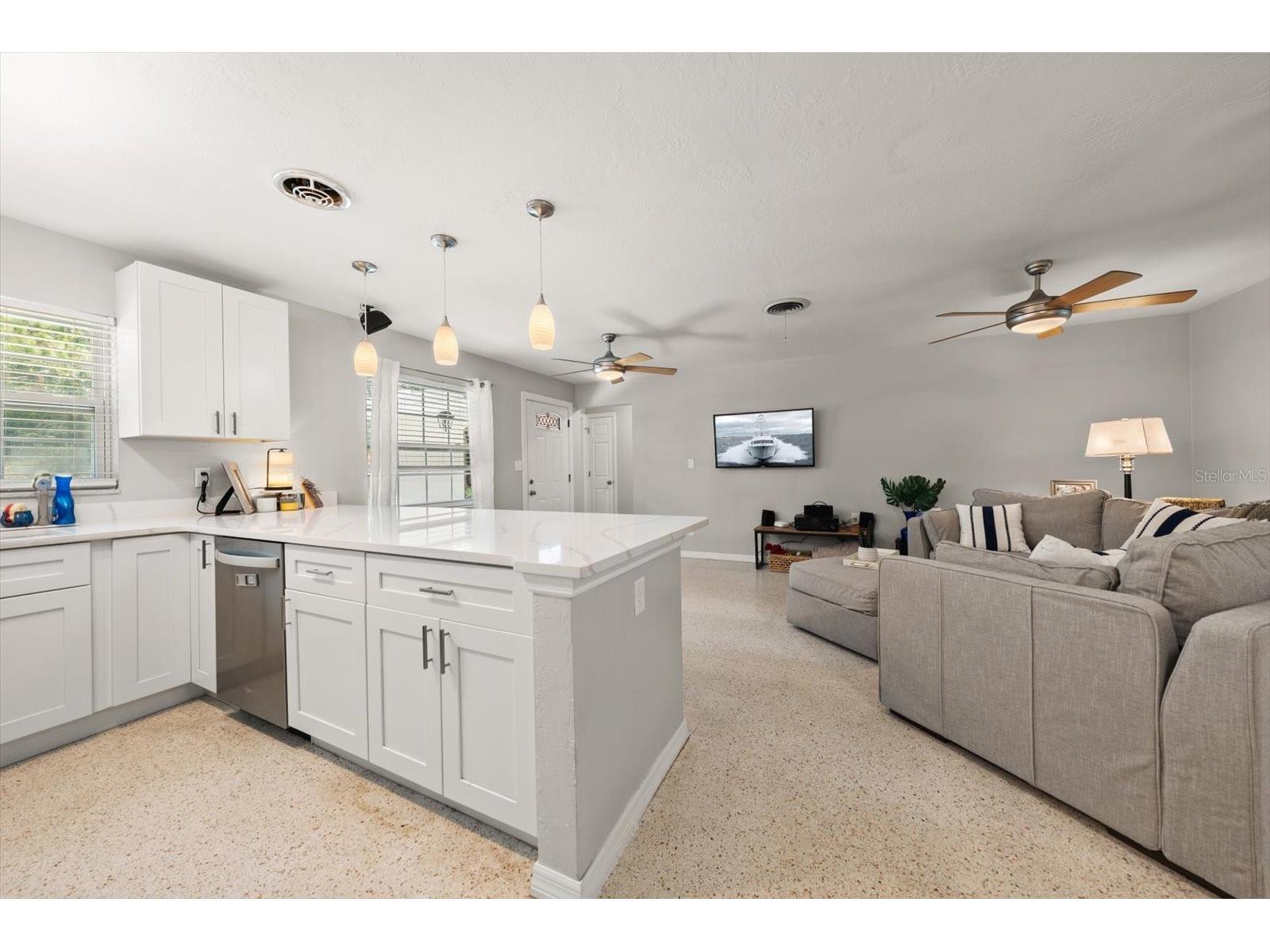 5820 Commonwealth Avenue N Saint Petersburg FL 33703 TB8528881 image9