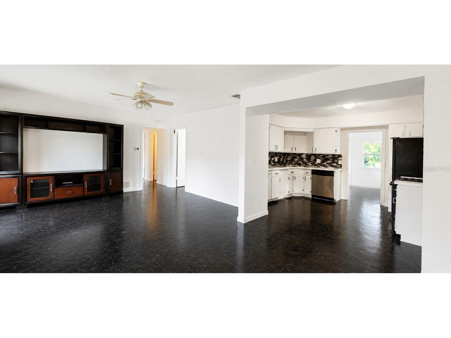 5820 Harrington Drive Orlando FL 32808 S5153445 image8