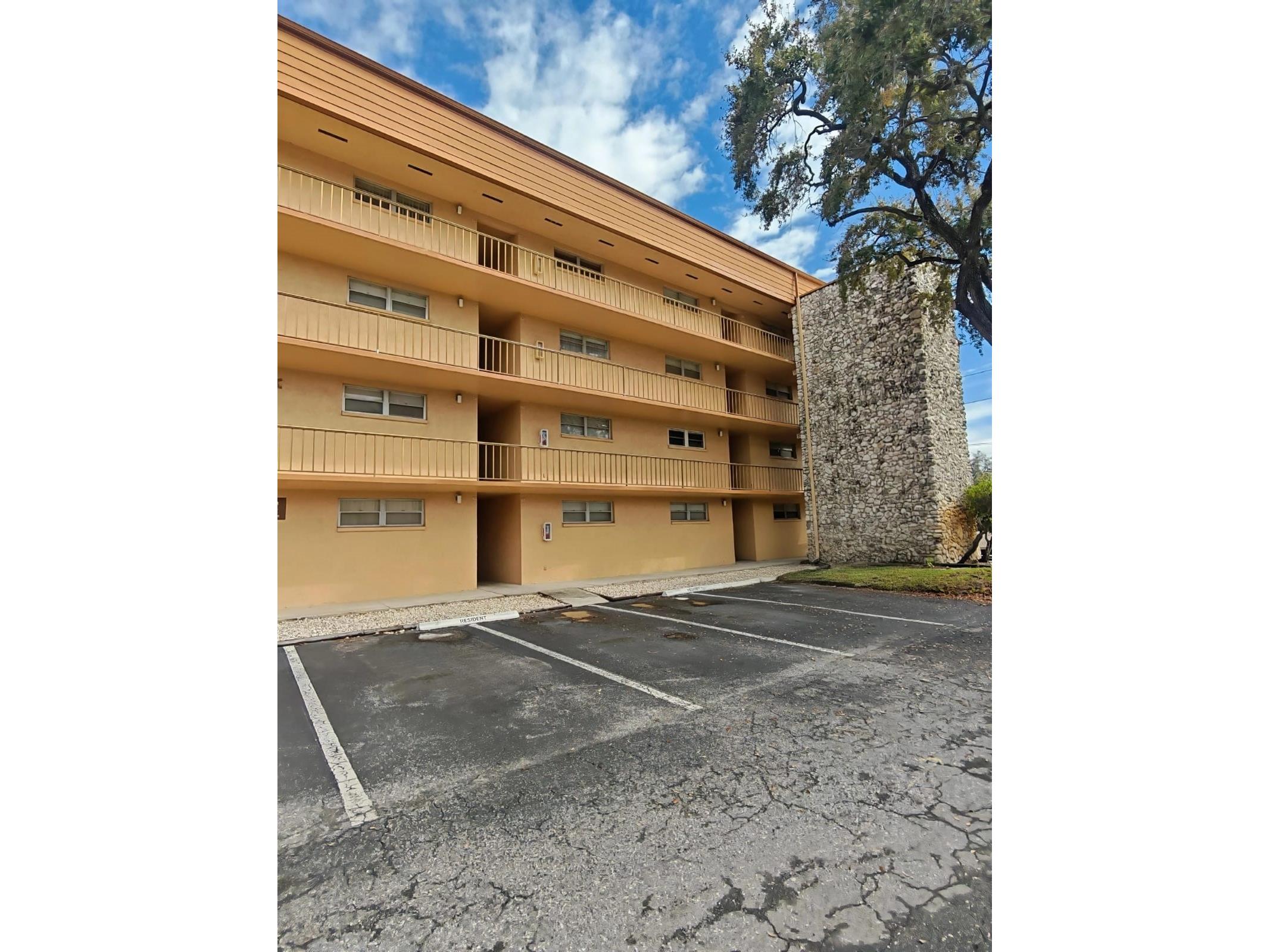 5820 N Church Avenue #112 Tampa FL 33614 TB8483197 image1