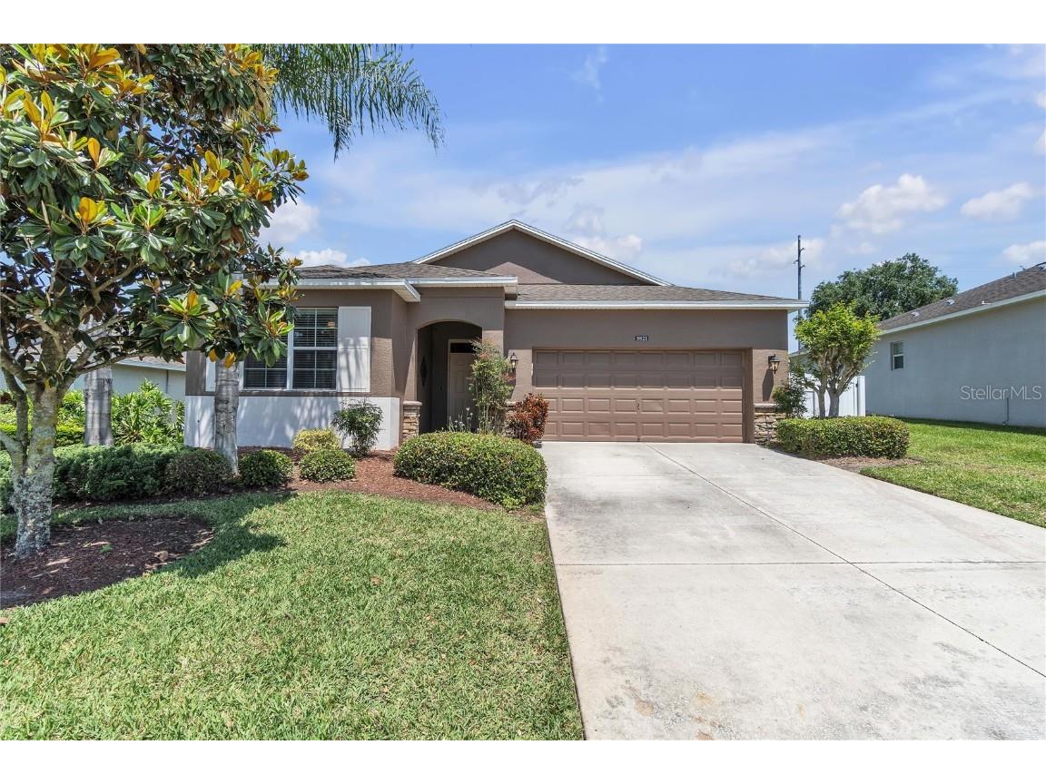 5821 Coquyt Drive Mount Dora FL 32757 G5081198 image1