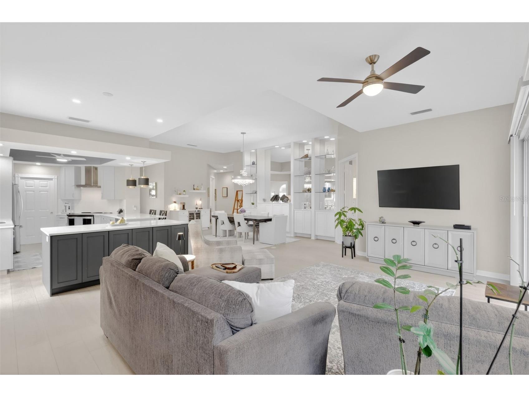 5821 Ferrara Drive Sarasota FL 34238 A4697321 image17