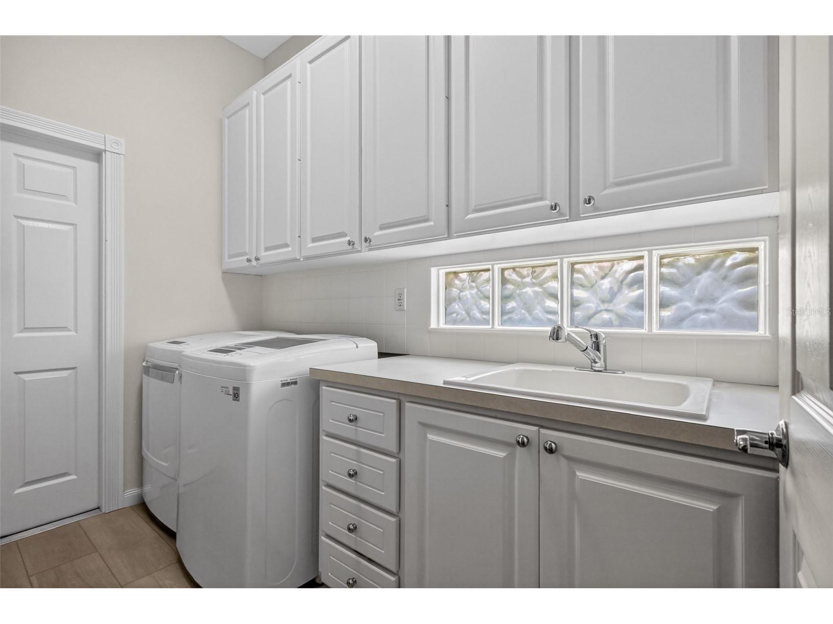 5821 Ferrara Drive Sarasota FL 34238 A4697321 image34
