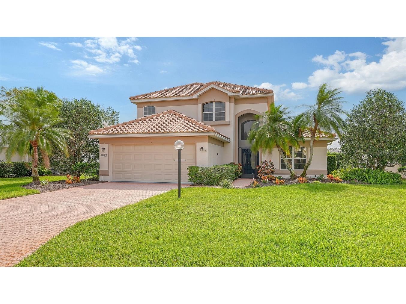 5822 Fairwoods Circle Sarasota FL 34243 A4626007 image1